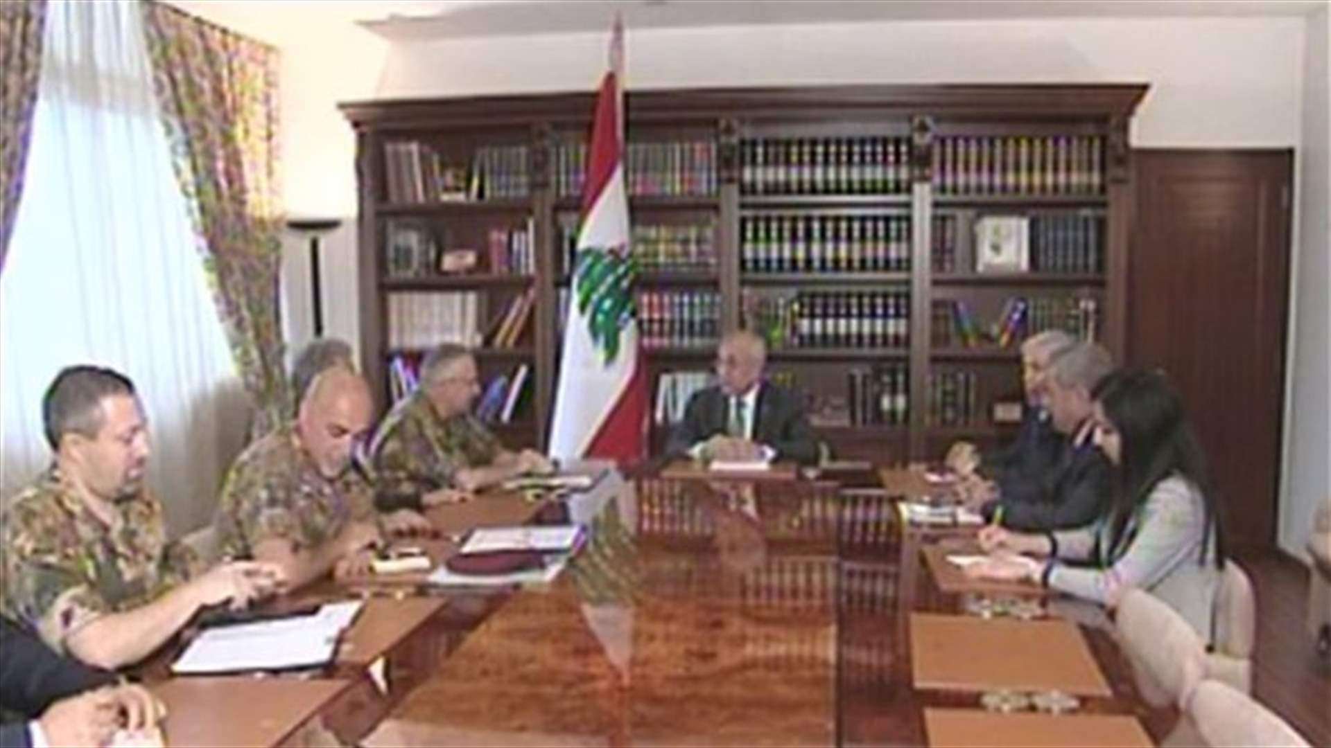 Britain offers Lebanon financial aid