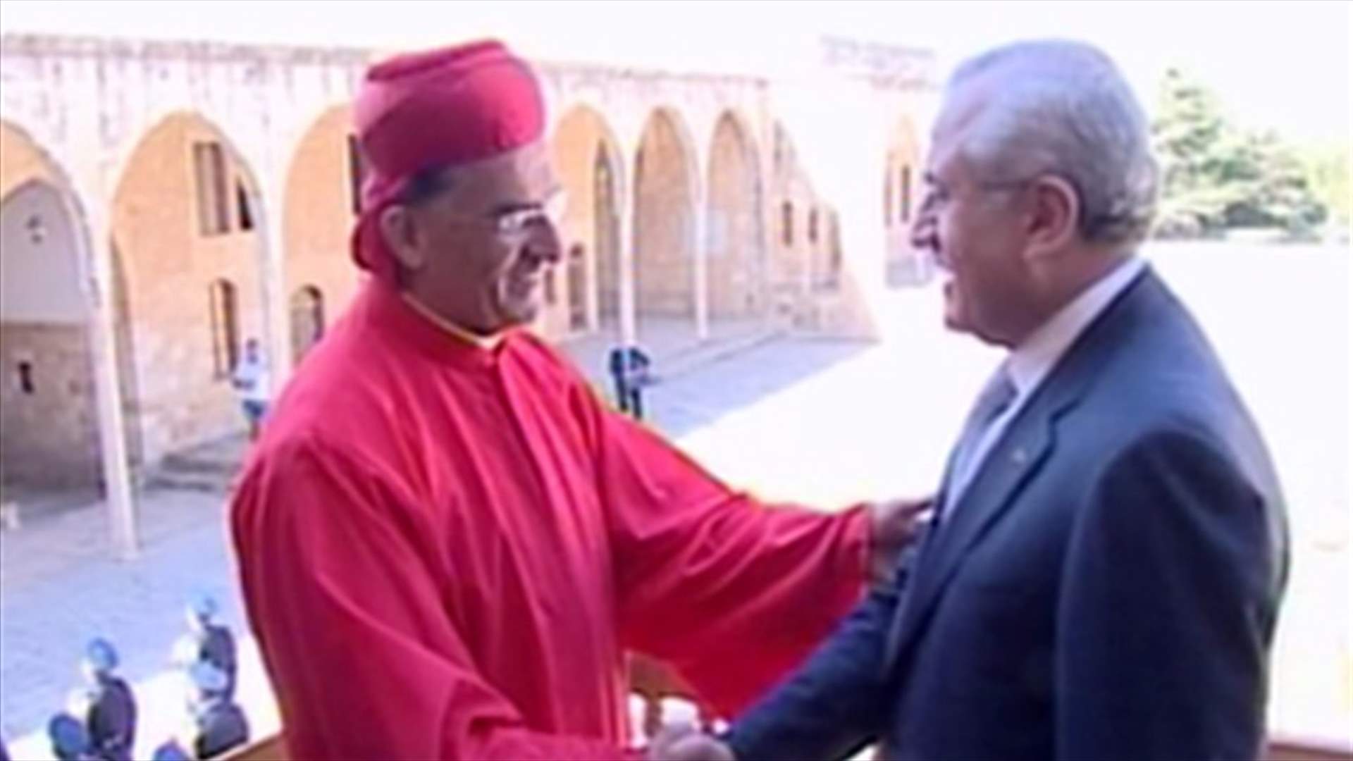 الراعي لسليمان : نتطلع الى ان يتحول الحوار لمؤتمر وطني شامل