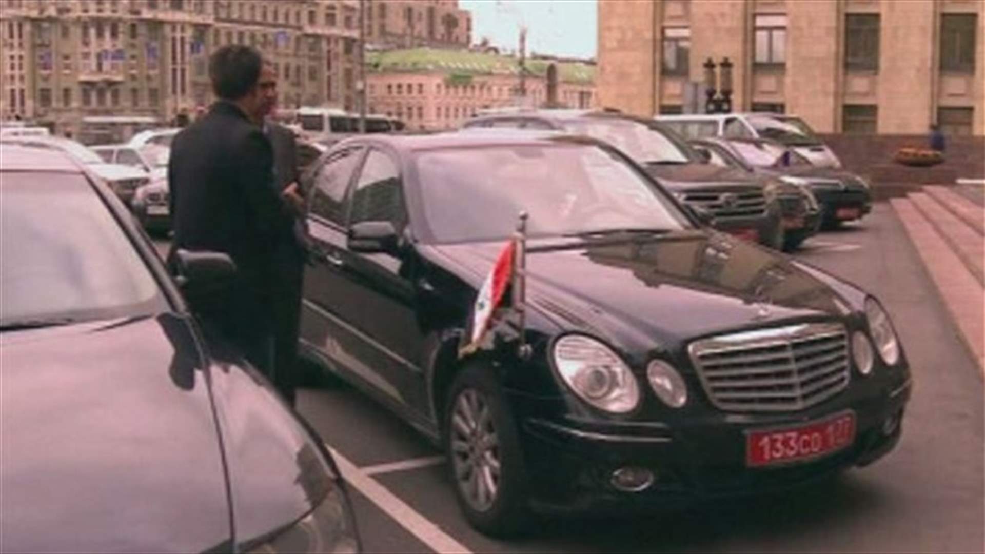 لافروف يطالب النظام والمعارضة بالتعاون لطرد الإرهابيين من سوريا