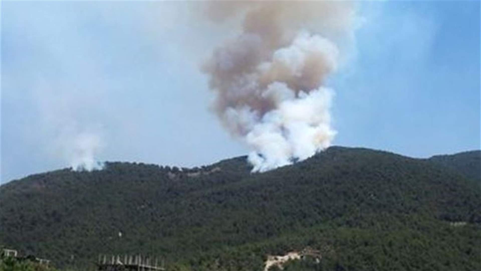 Fire erupts in Al-Danniyeh Sfire region
