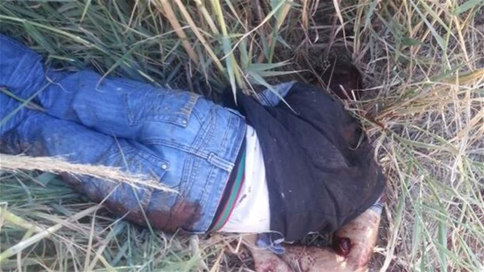 جثة رجل مصابة بطعنات سكين في علما الزغرتاوية