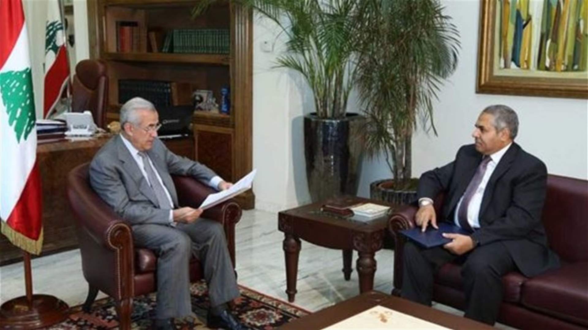President Sleiman meets with Egyptian envoy, receives letter from Interim President Mansour