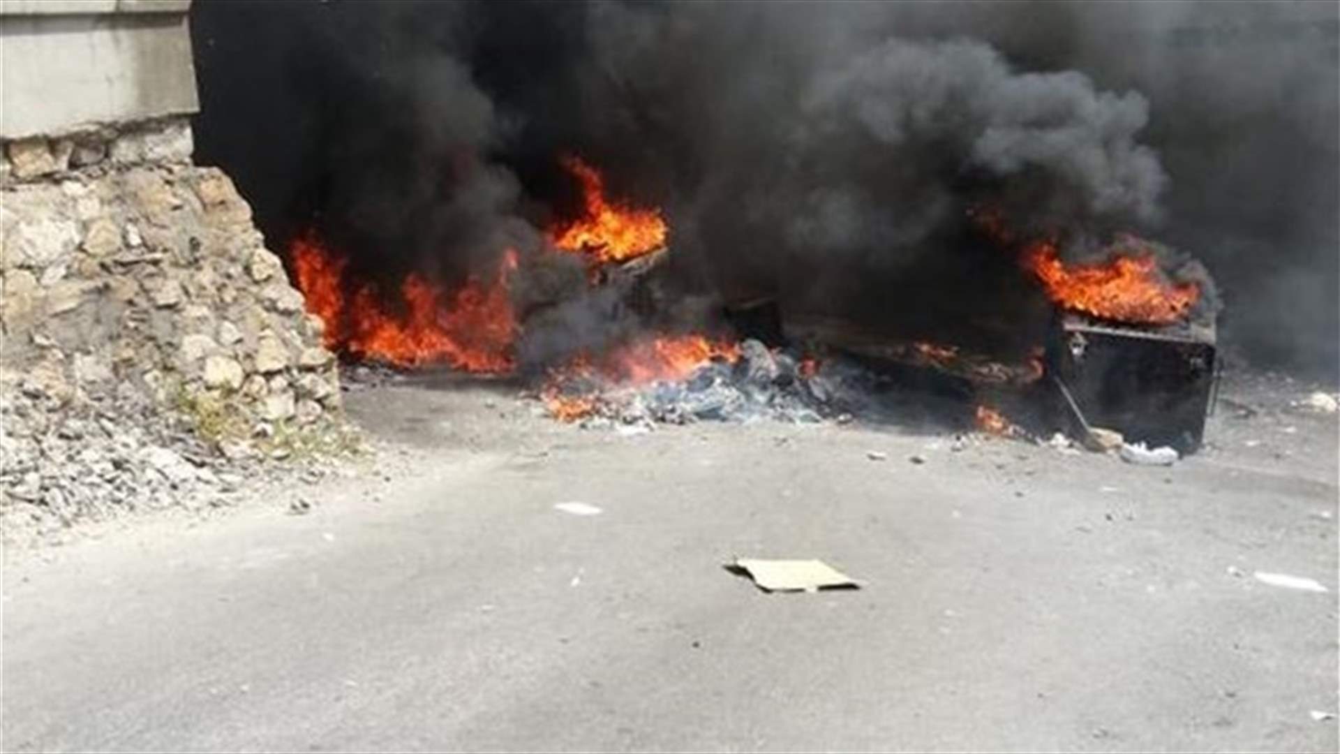 EDL contract workers burn tires, block institution's entrance
