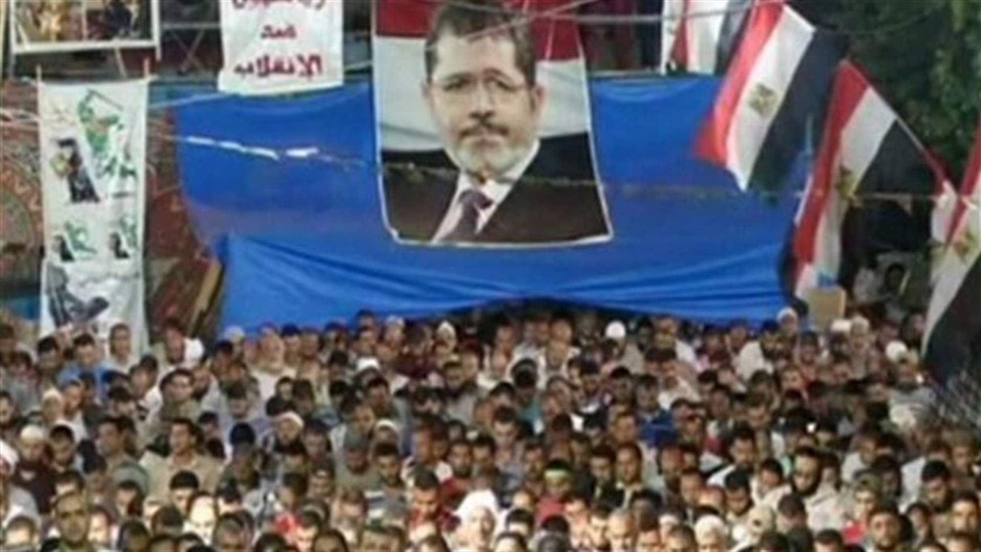 أنصار مرسي يعلنون مسيرات مسائية نحو منشآت عسكرية