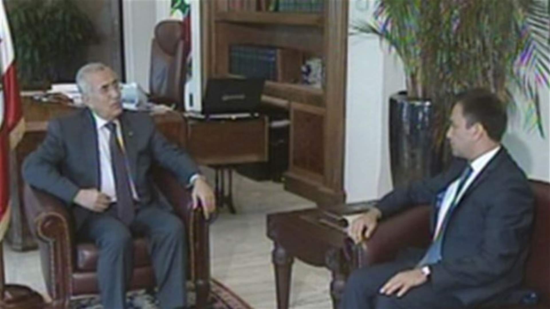 President Sleiman calls for a new government that includes all Lebanese parties