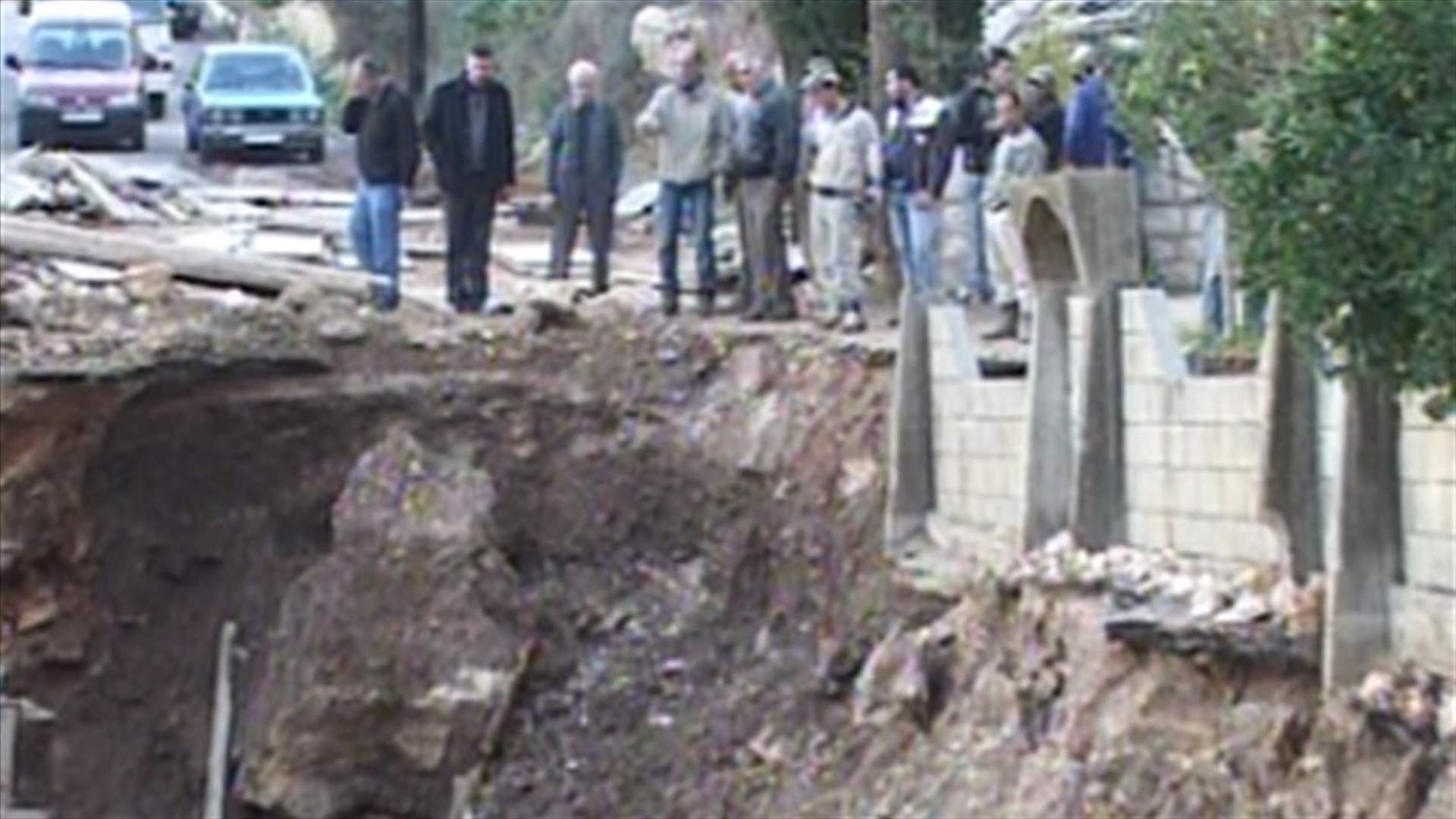 اهالي الجاهلية يعتصمون ويلوّحون بخطوات تصعيدية