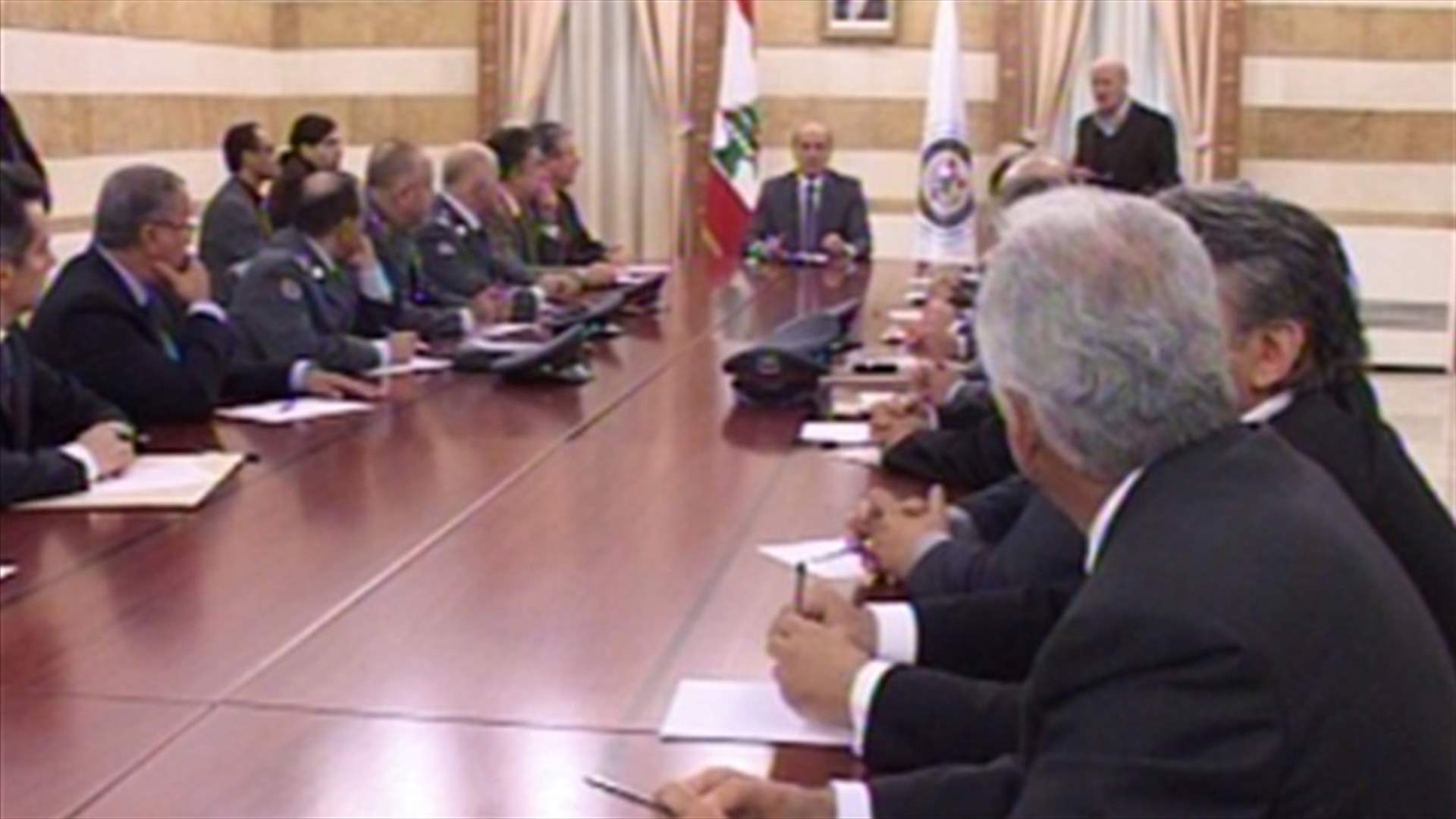 شربل: سنزيل اللوحات المخالفة بعد انتهاء المهلة