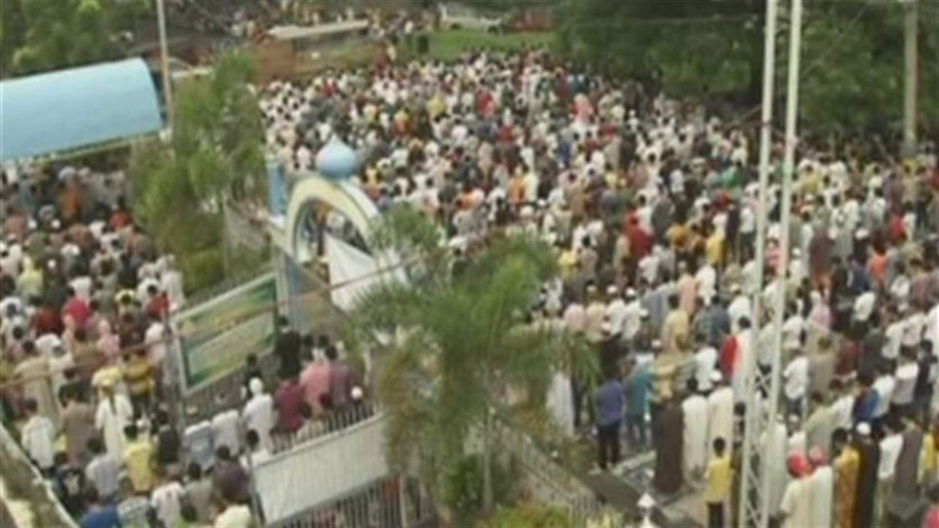 REPORT: Muslims celebrate Eid al-Fitr throughout the world