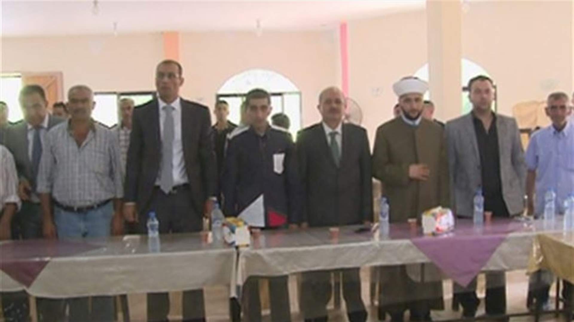 ربيع الأحمد عاد الى حرار