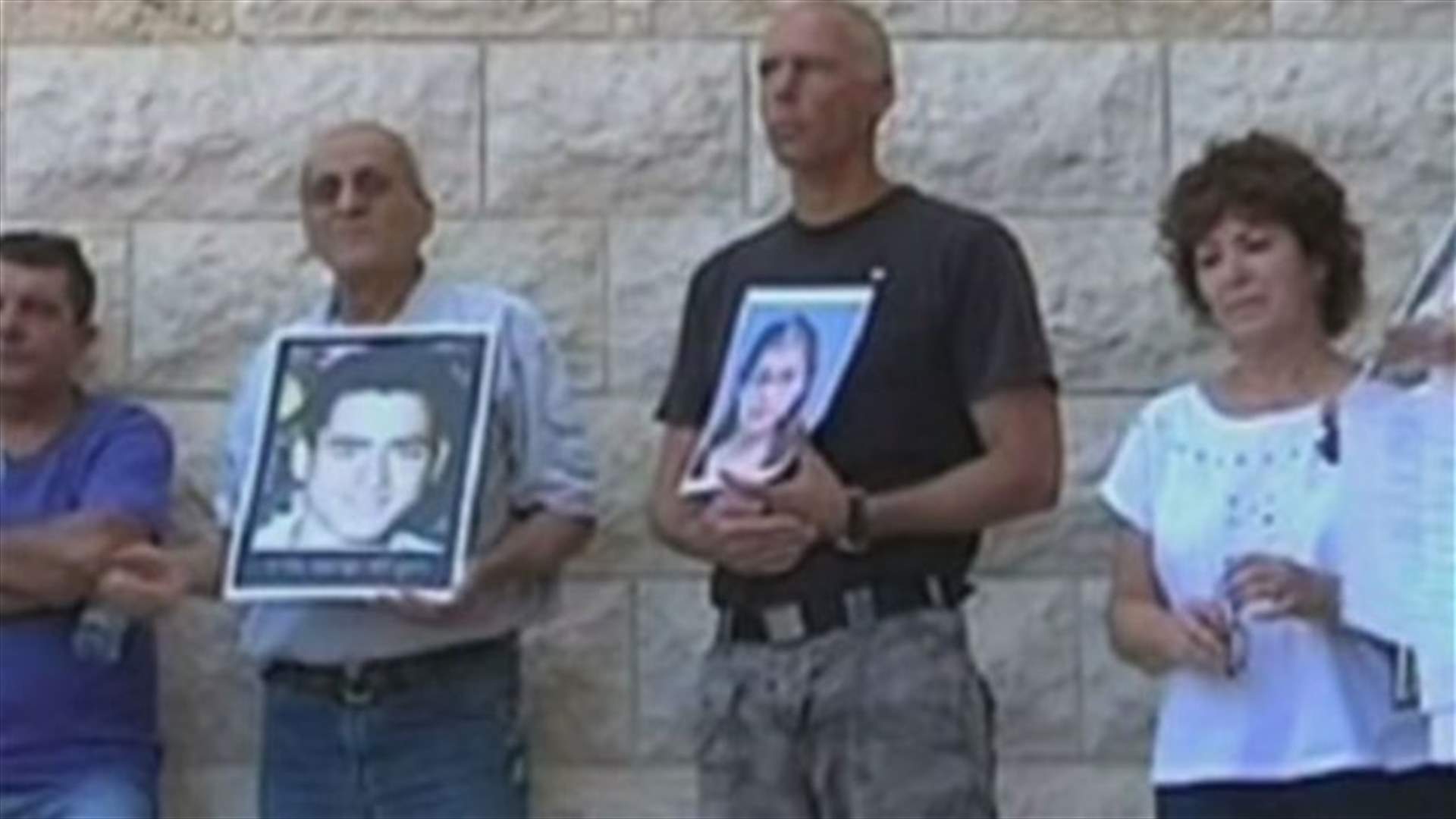 عشرات الاسرى الفلسطينيين الى الحرية بشرط اعتزال المقاومة