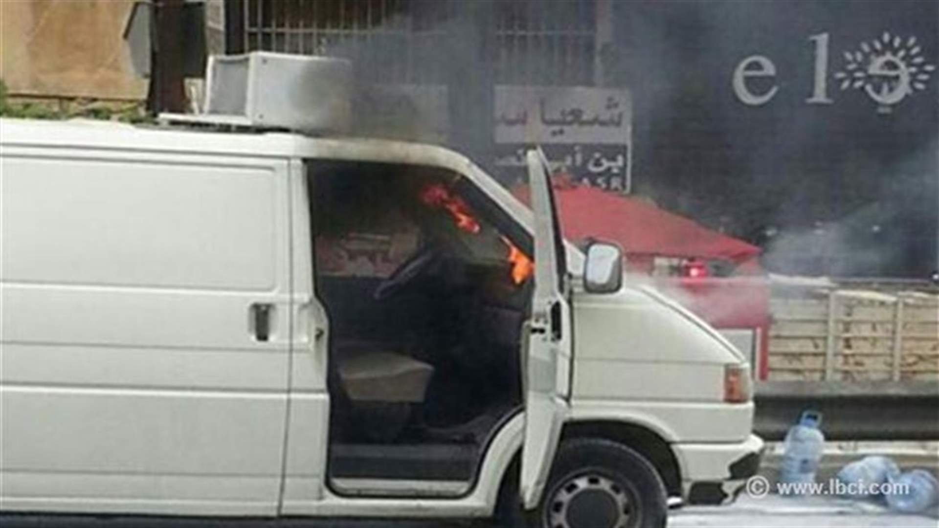 Burning van on Jounieh Highway causes severe traffic jam
