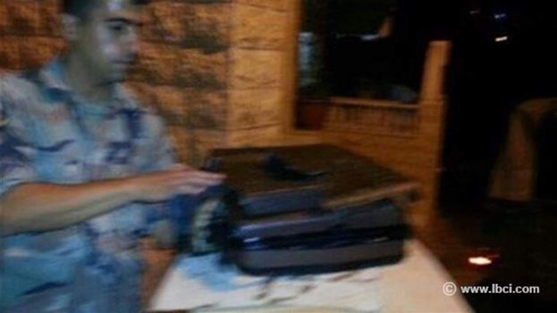 الاشتباه بحقيبة في شدرا - عكار  تبين انها فارغة