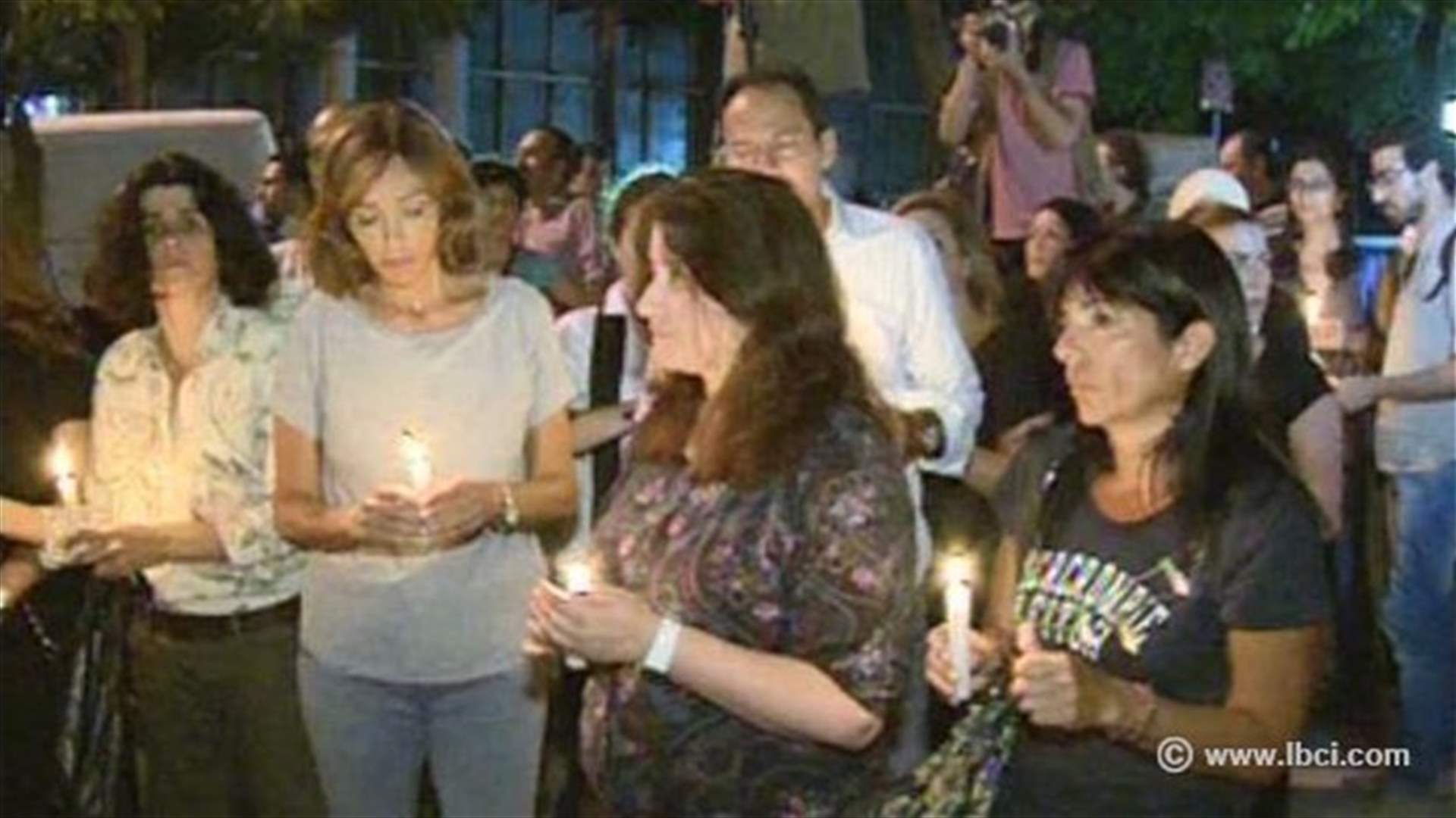 اضاءة شموع أمام الاسكوا استنكارا لمجزرة الغوطة