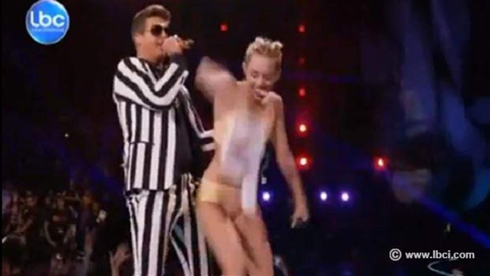 REPORT: Miley Cyrus, Justin Timberlake own the MTV VMAs