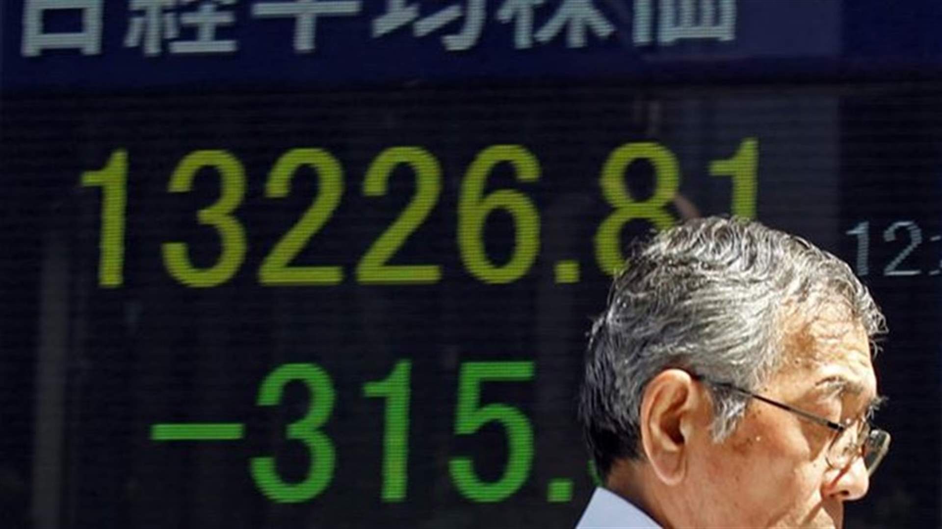 Syria sinks Asia stocks as oil spikes, rupee dives