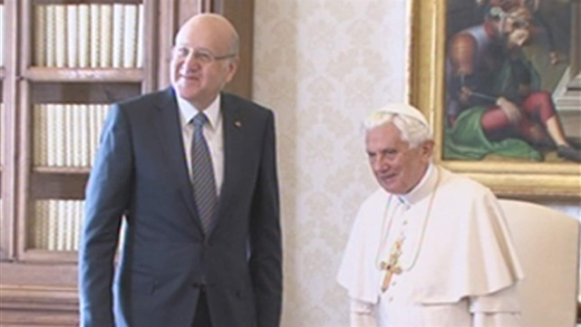 Mikati meets with Pope, says Lebanon needs both Christians and Muslims 