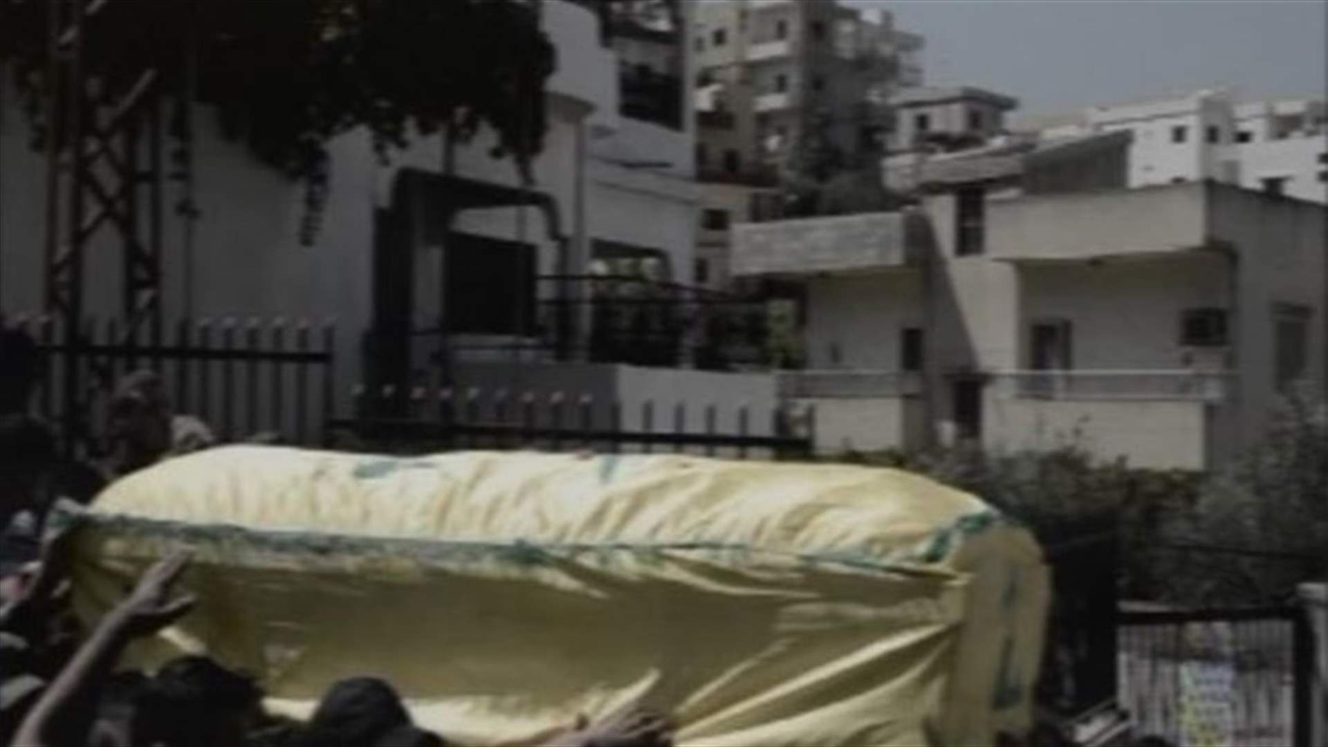 حزب الله يشيع أحد عناصره في بلدة المنصوري