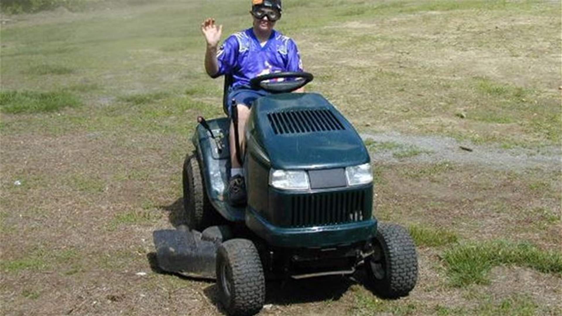 Man charged with DUI on riding lawn mower