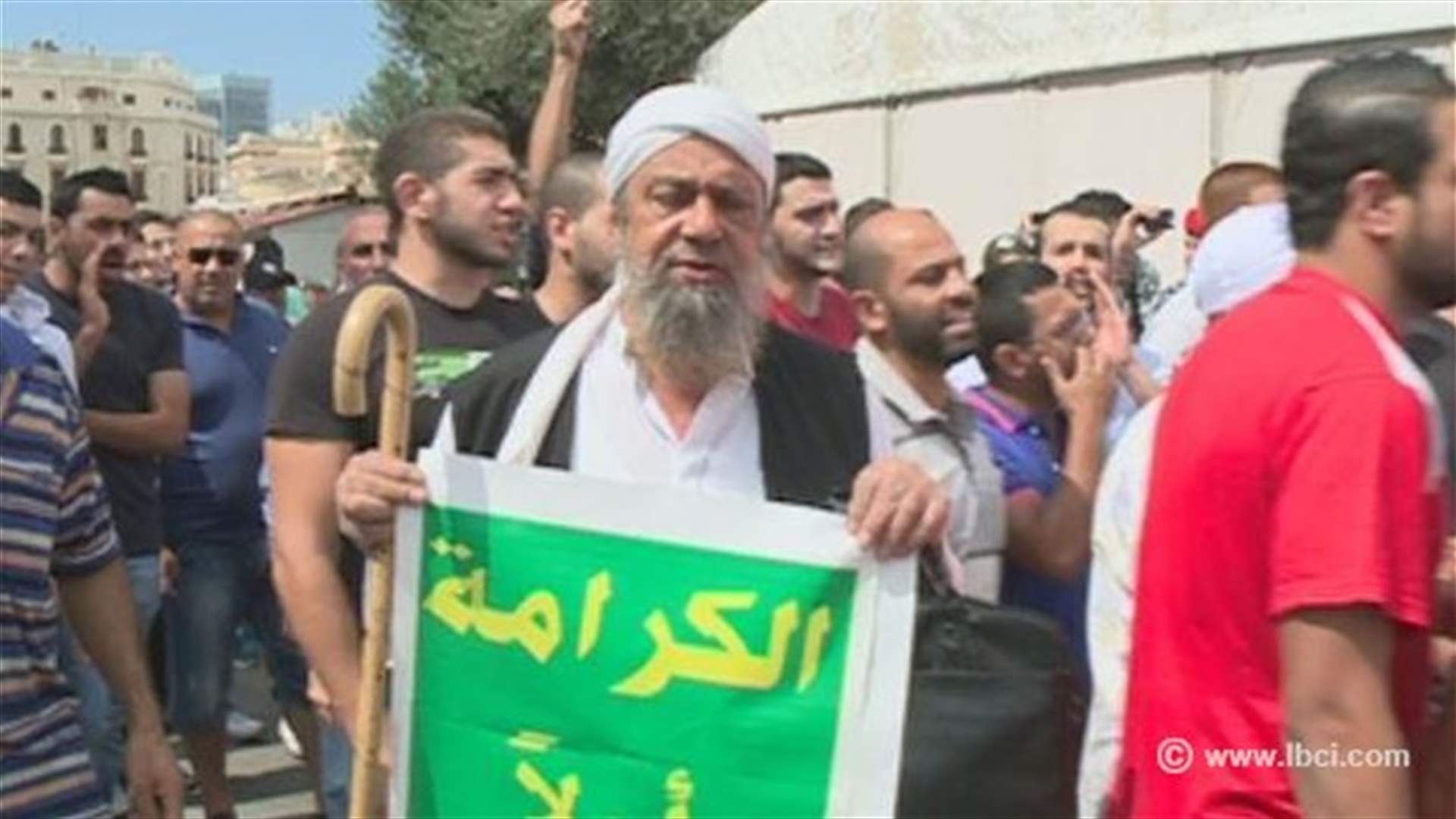 REPORT: Supporters of Sheikh Ahmad al-Assir stage sit-in in Downtown Beirut