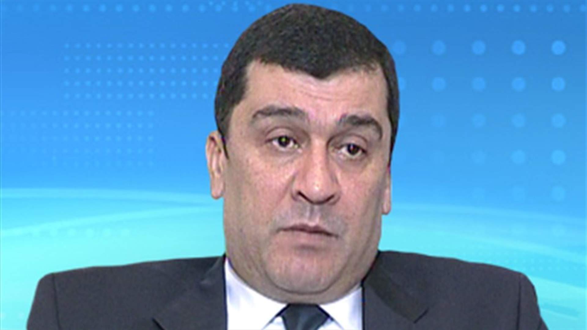 الحوت يهدّد طيارين 