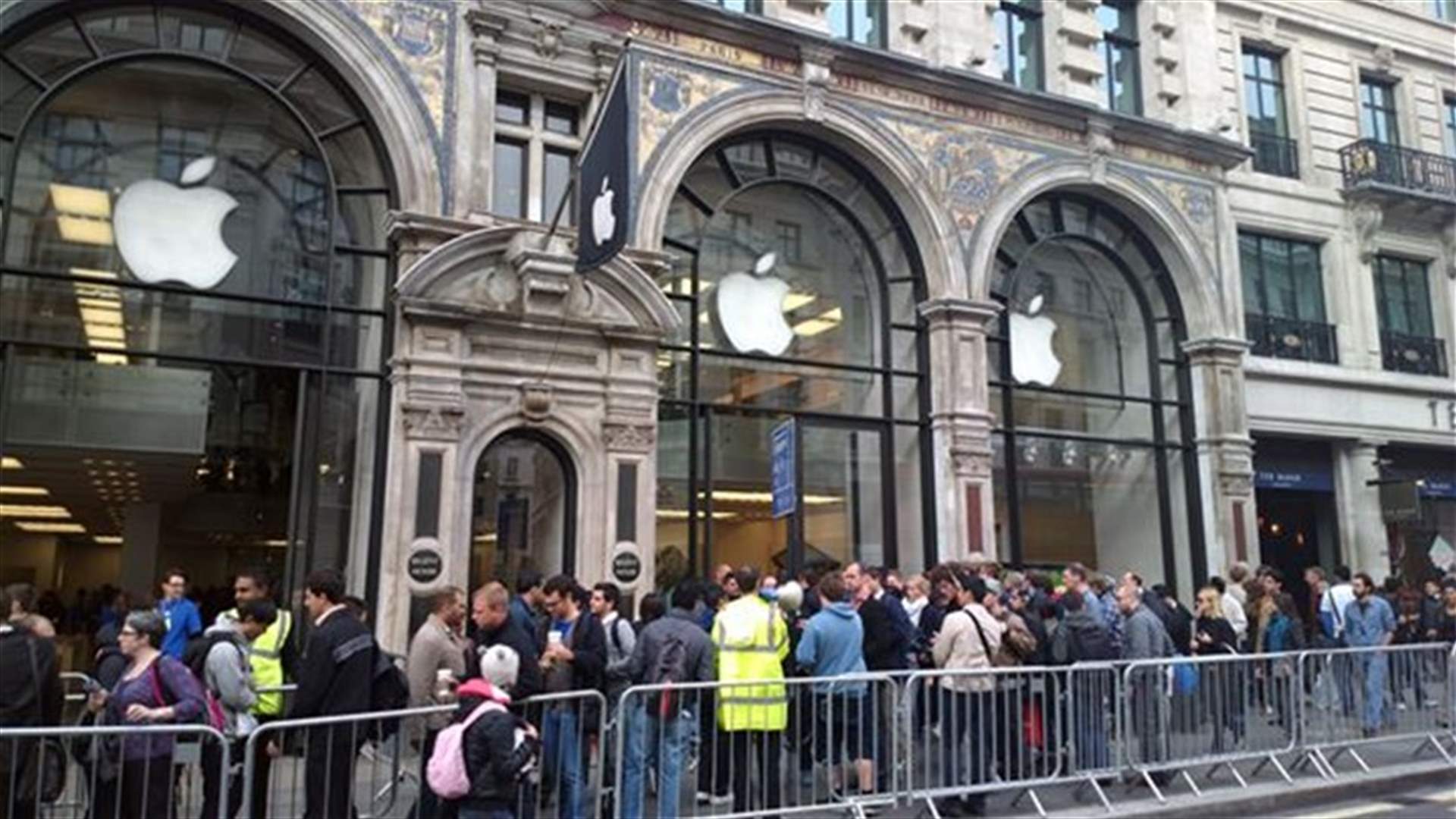 هوس الحصول على الـ iPhone يجتاح العالم...والمنطقة العربية مهدّدة بالجوع  