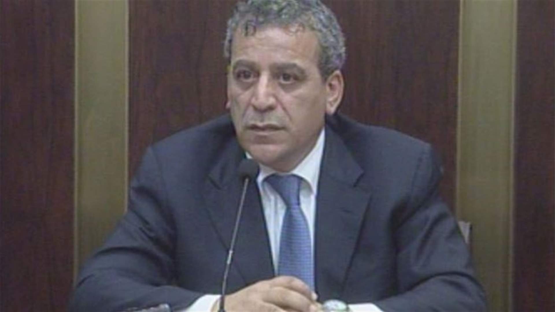 حرب شرسة انطلقت من مجلس النواب واستمرت بالبيانات بين بزي وفتفت