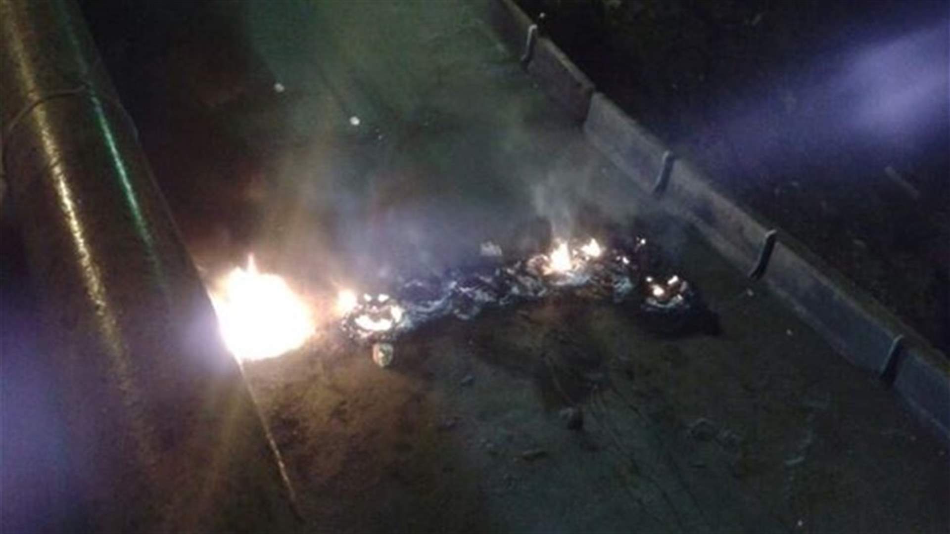  قطع طريق القبة احتجاجا على توقيف مواطن