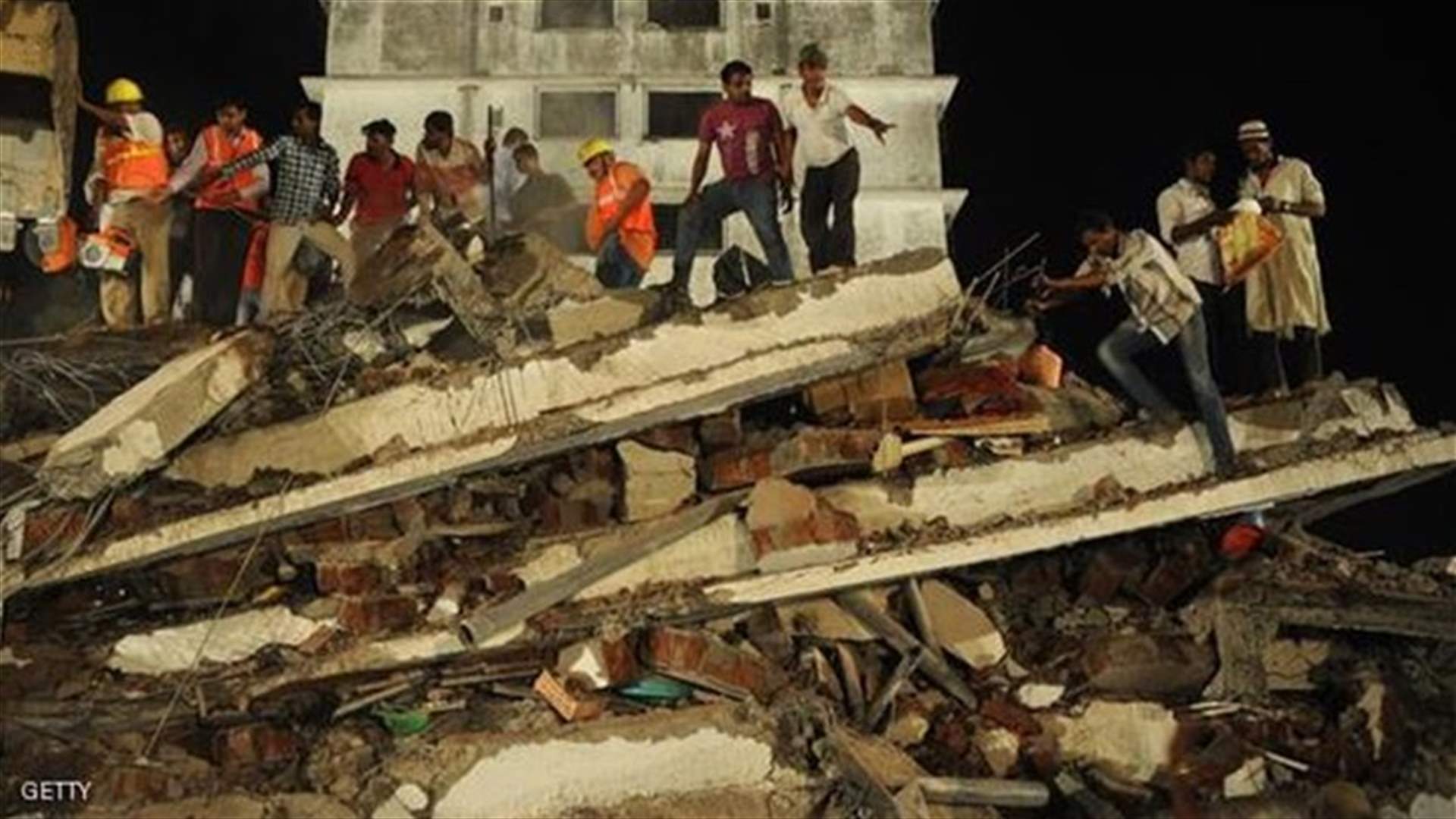 عشرات المفقودين في انهيار مبنى في مومباي