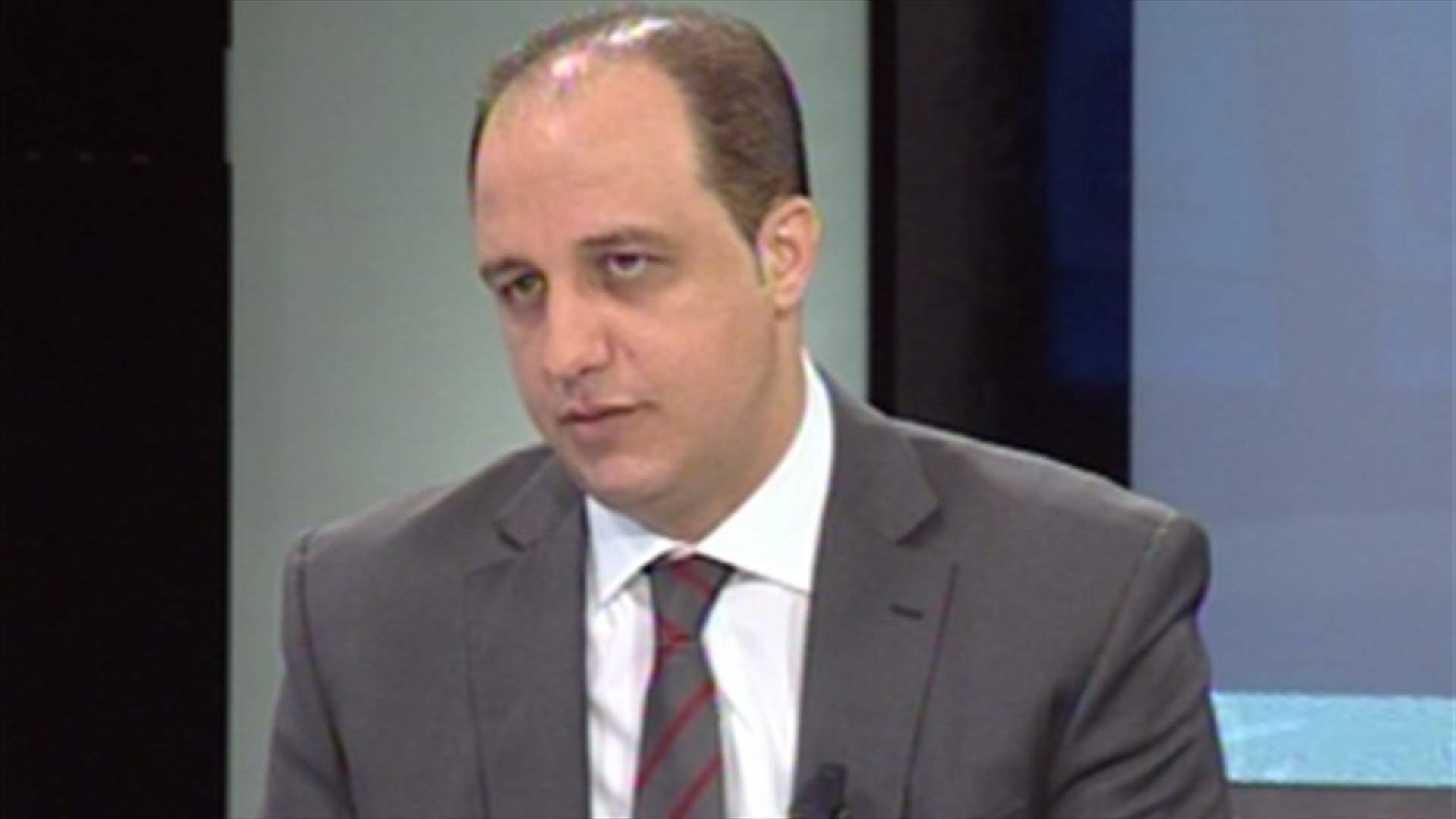 Rahall to LBCI: Hezbollah is distributing money and weapons 