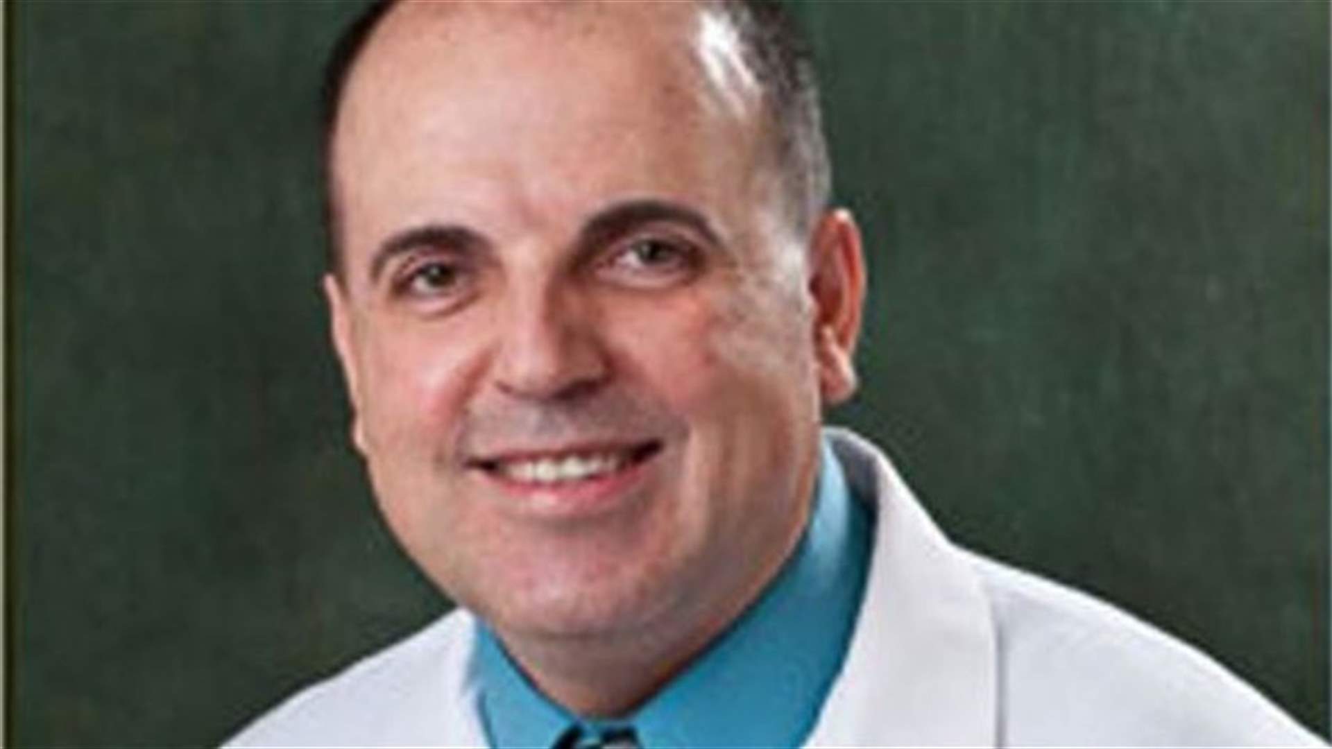 Cancer doc accused of fraud will stay in jail