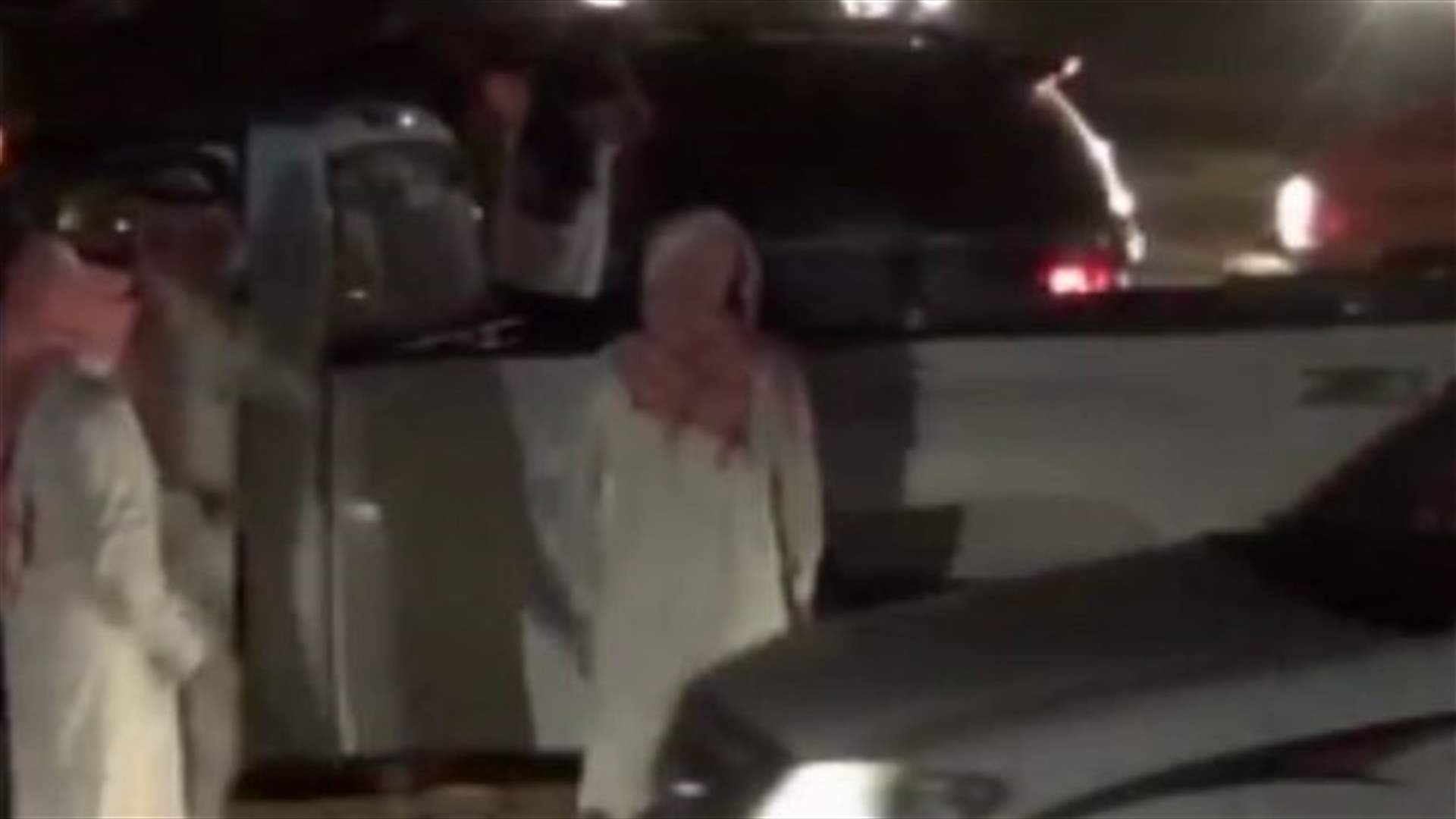 السجن والجلد لشبان رقص احدهم عاريا في القصيم السعودية 