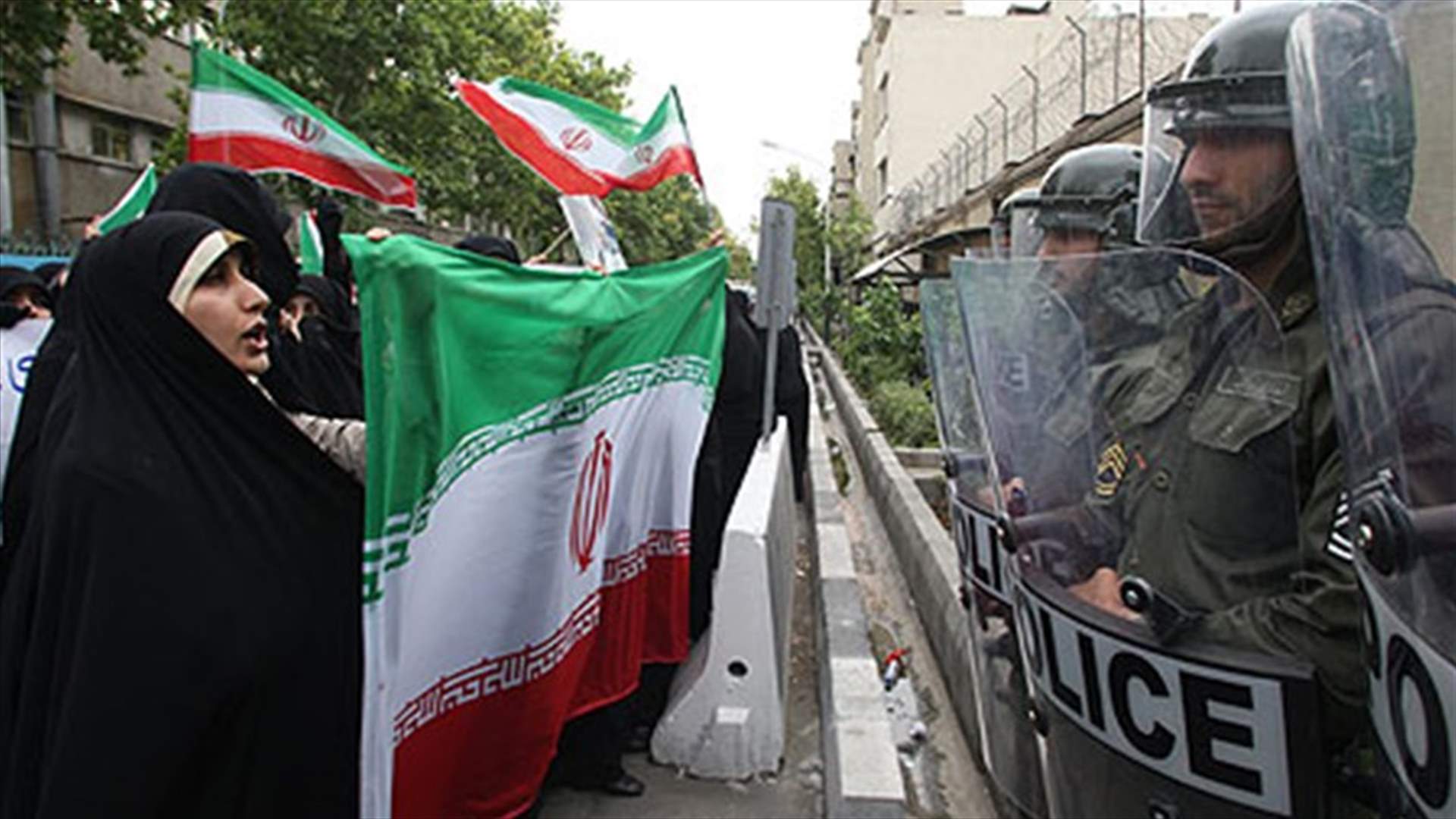 France to downsize its embassy in Tehran