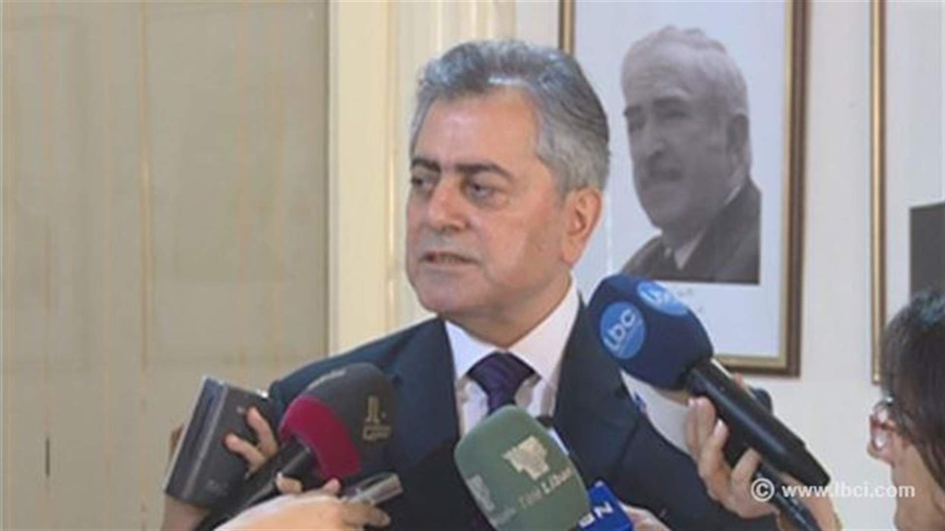 مقاطعة دبلوماسية للسفير السوري في لبنان