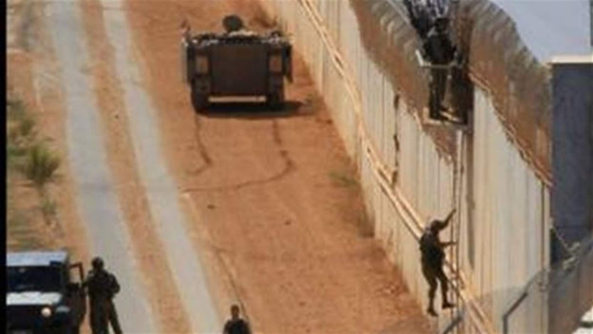 Israeli troops deploy across Lebanese border