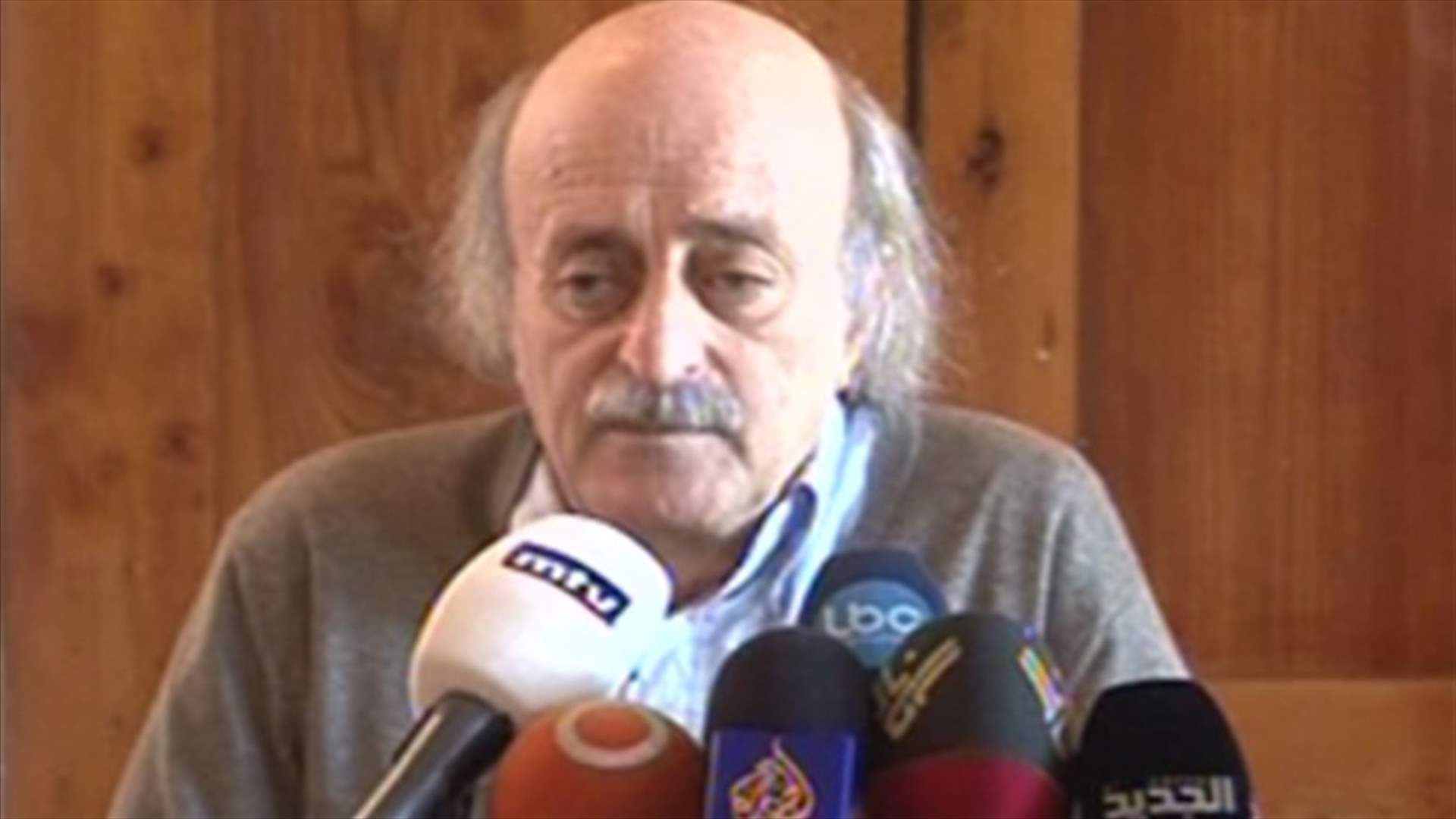 Jumblatt: Hezbollah’s arms are only to defend Lebanon 