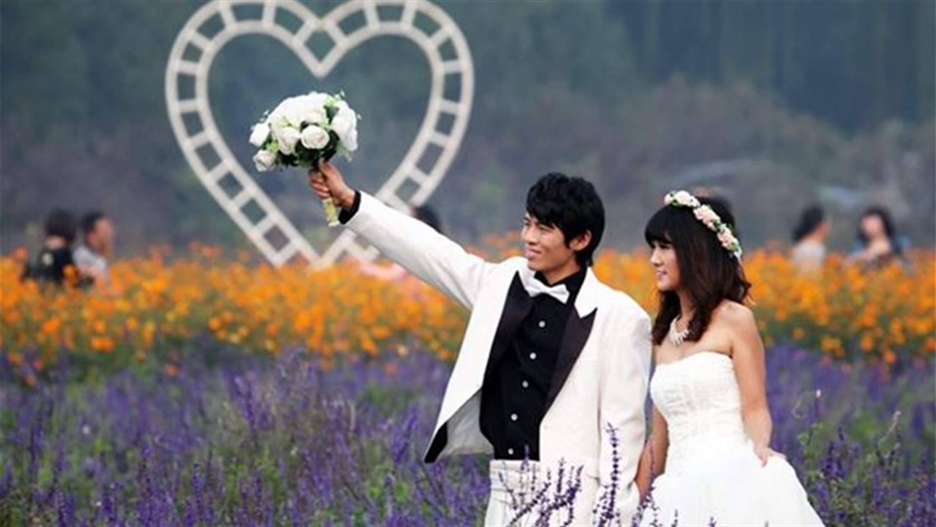China sacks official over lavish, three-day wedding