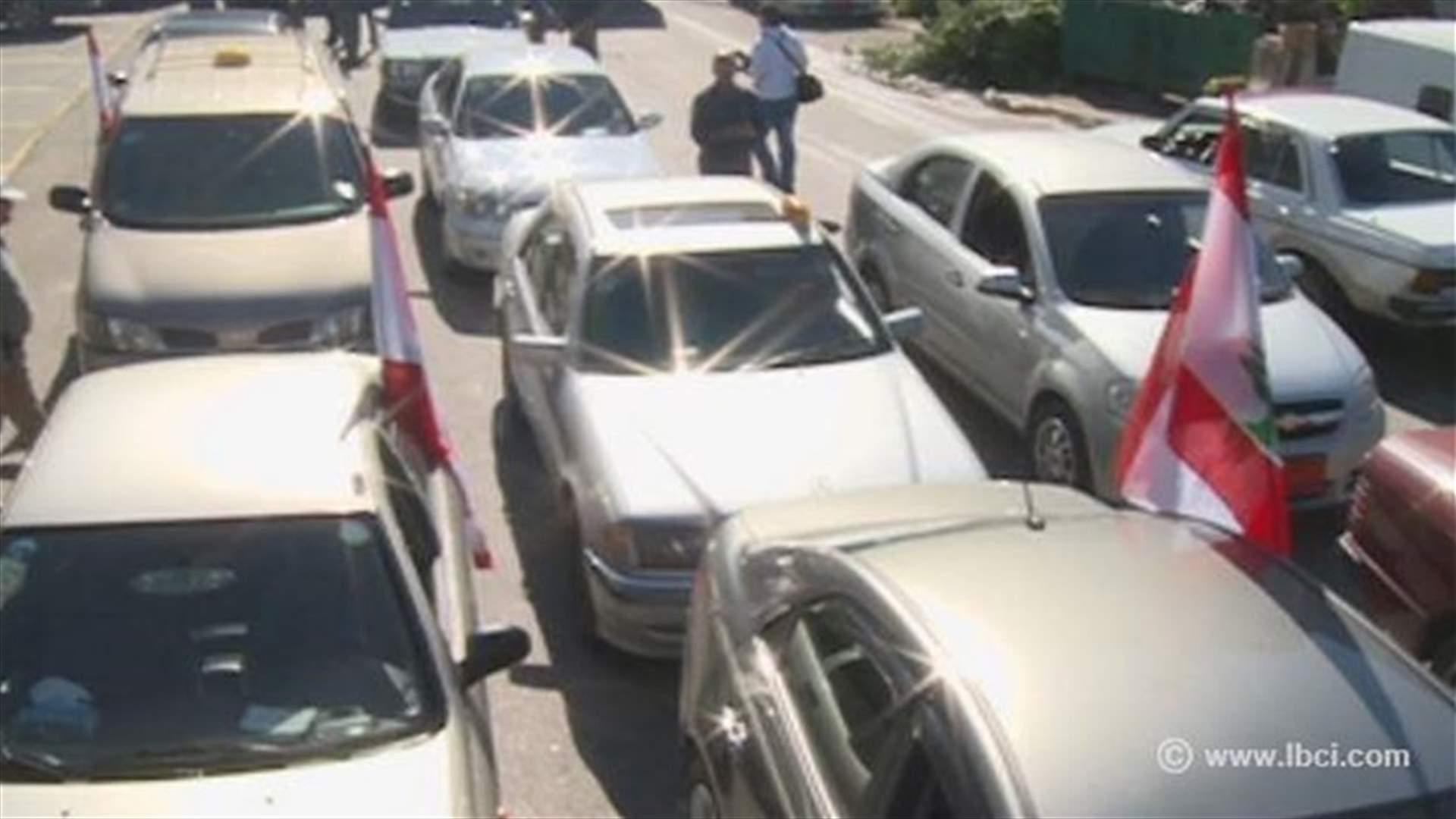REPORT: Syrian refugees compete with Lebanese taxi drivers