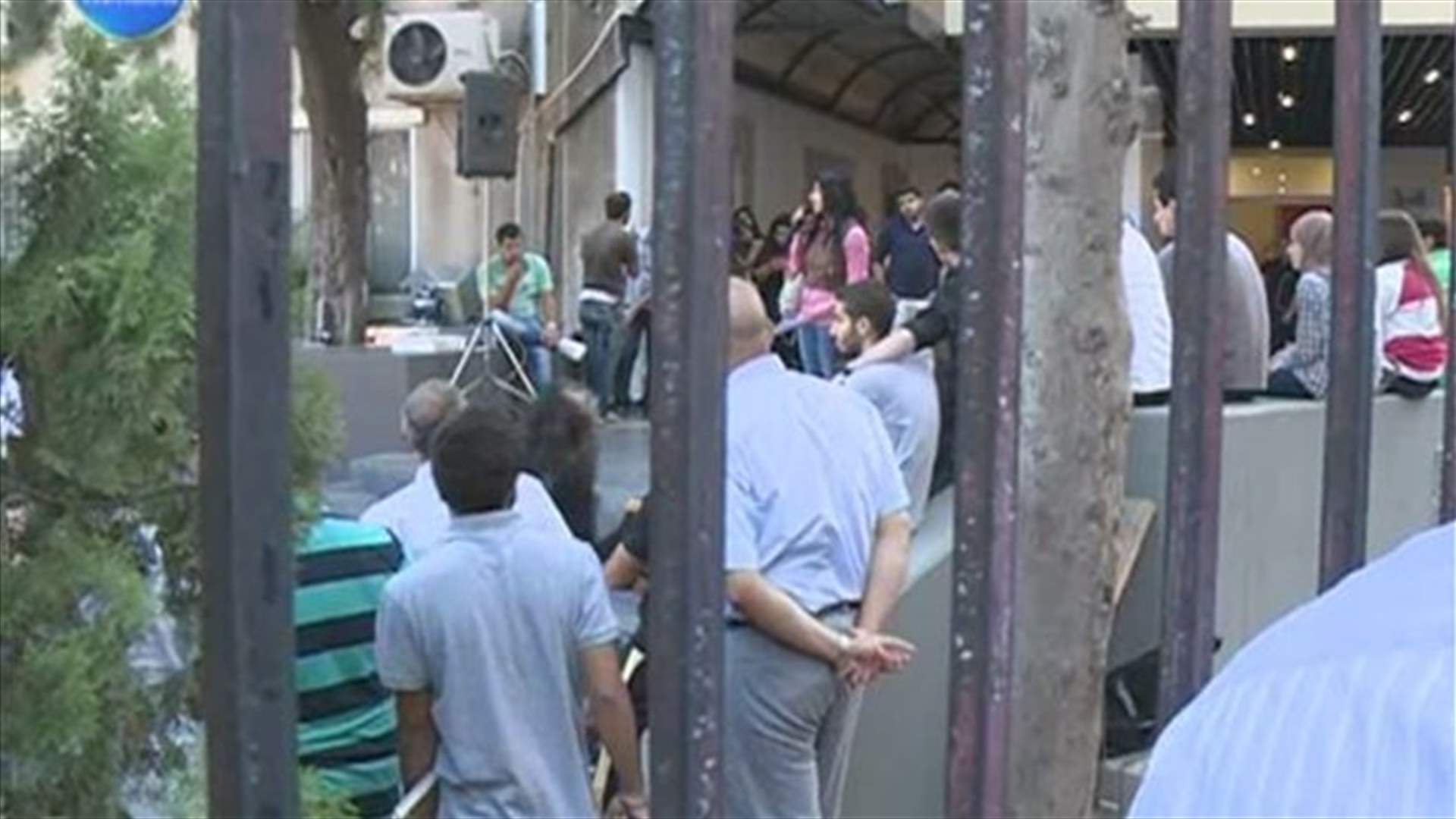 هل يصل تحرك طلاب الجامعة اللبنانية الأميركية الى طريق مسدود؟