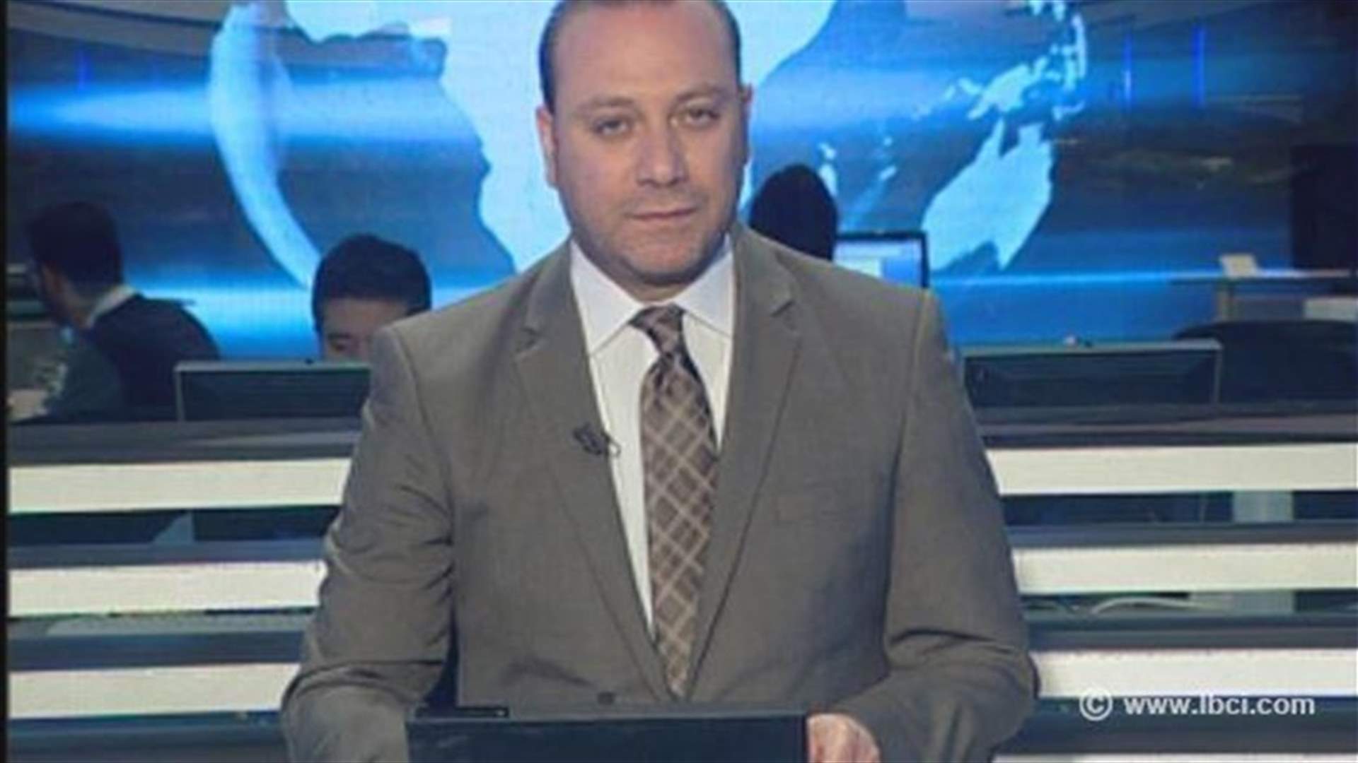 مقدمة النشرة المسائية 10-10-2013 