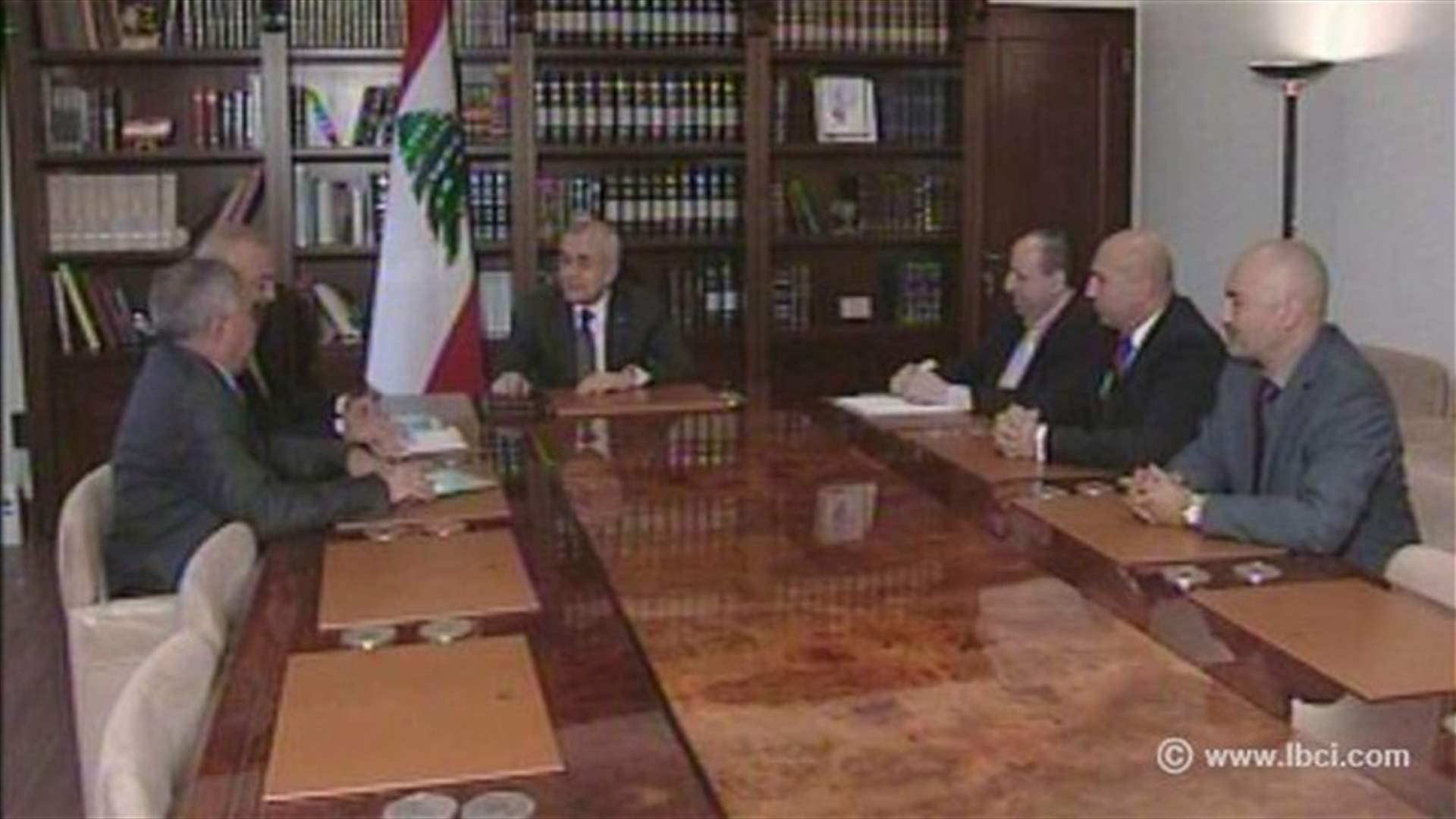 سليمان يؤكد اتخاذ الاجراءات لتسريع عملية وصول مخطوفي أعزاز