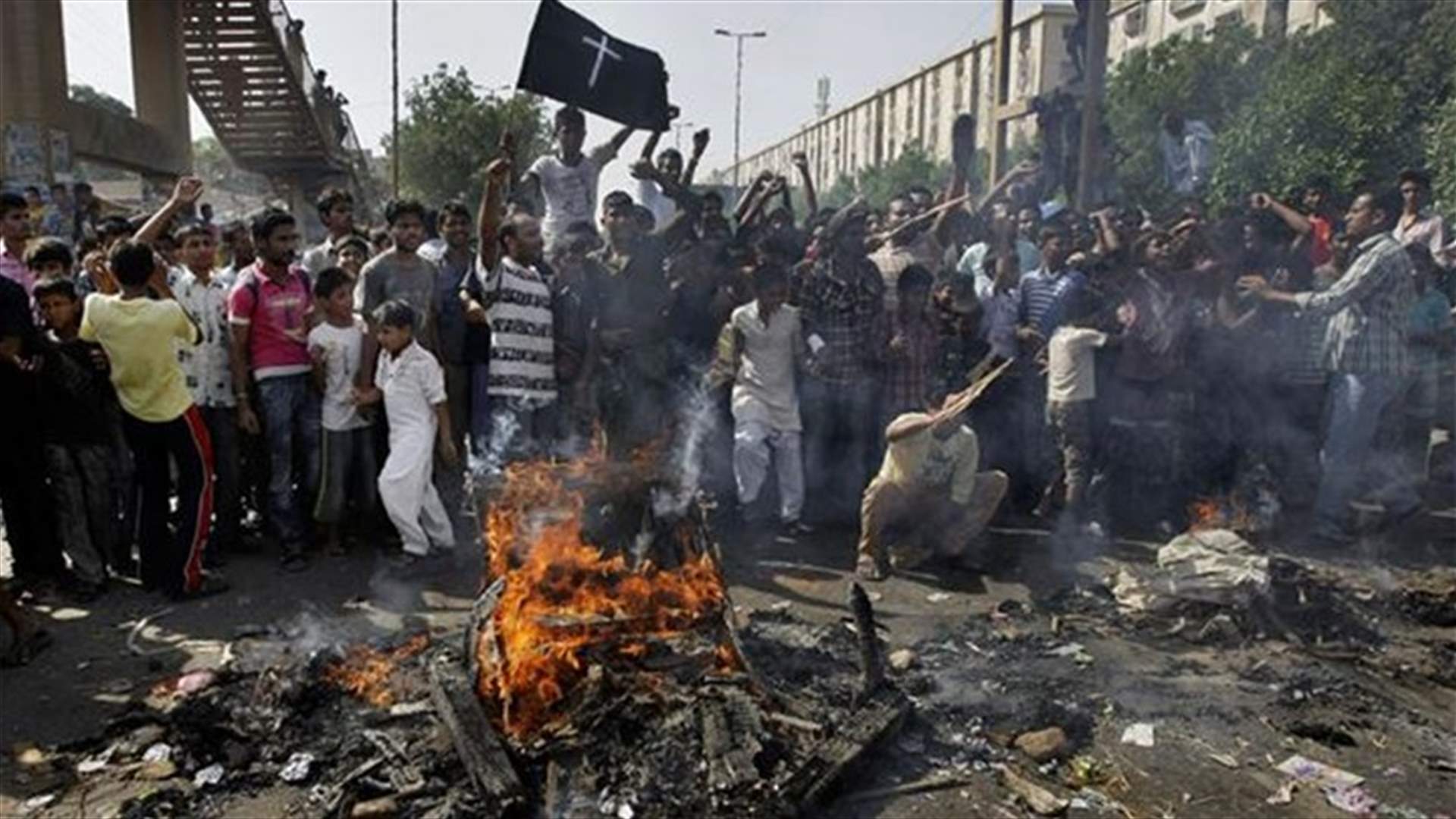 Five die in Pakistan train blast