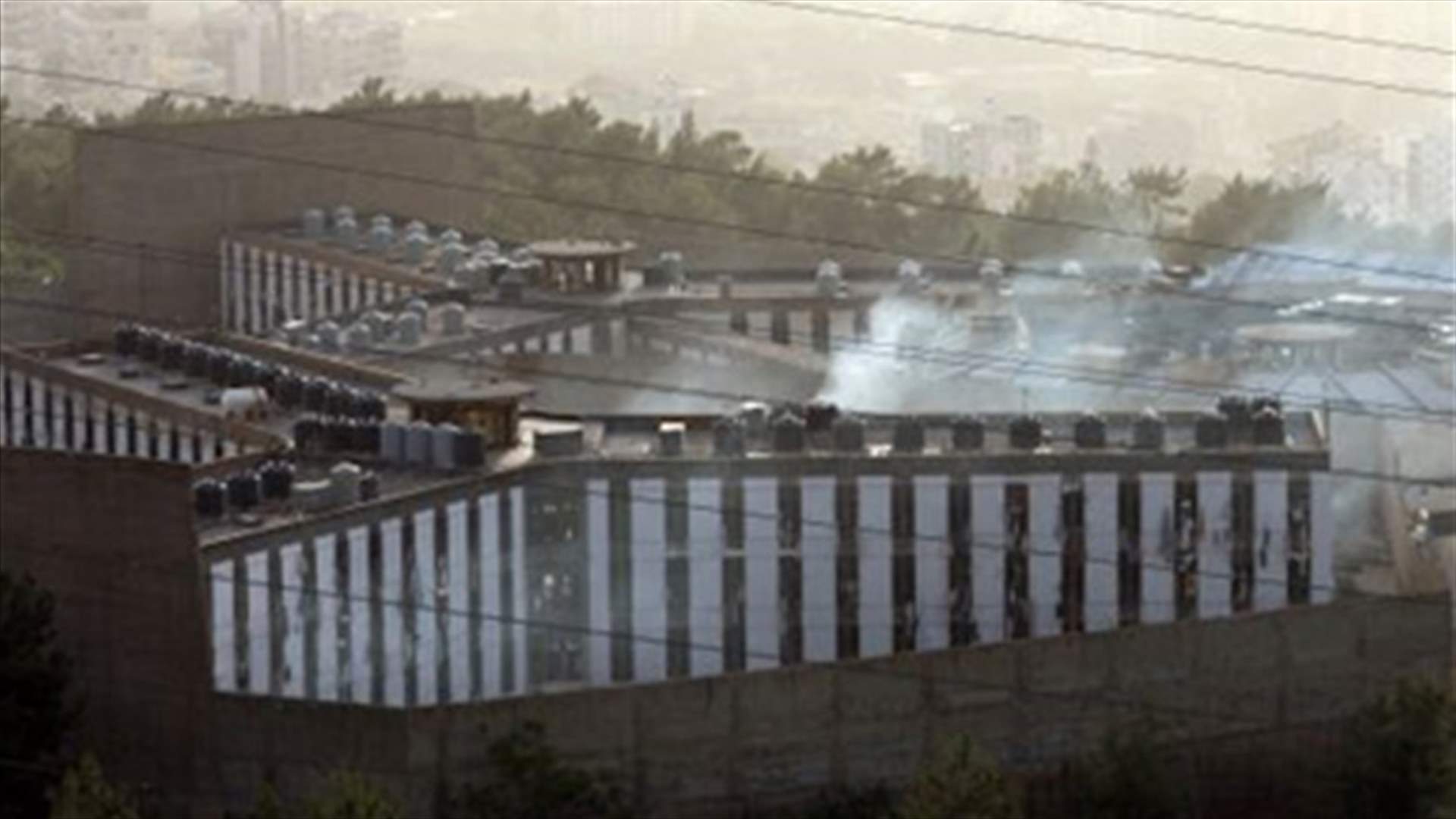 Roumyeh inmate hurls tear gas bomb, 187 prisoners on hunger strike