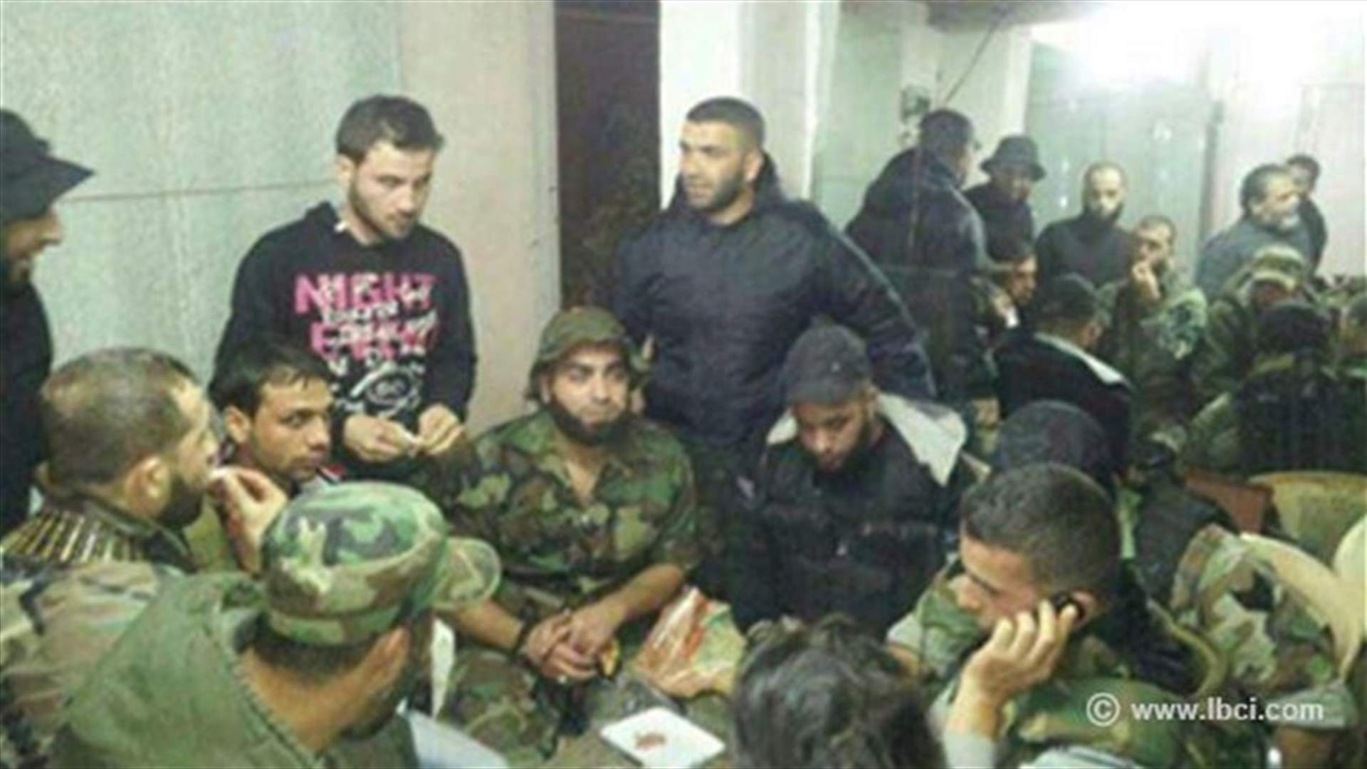 صور لقادة المحاور في طرابلس يعطون التوجيهات 