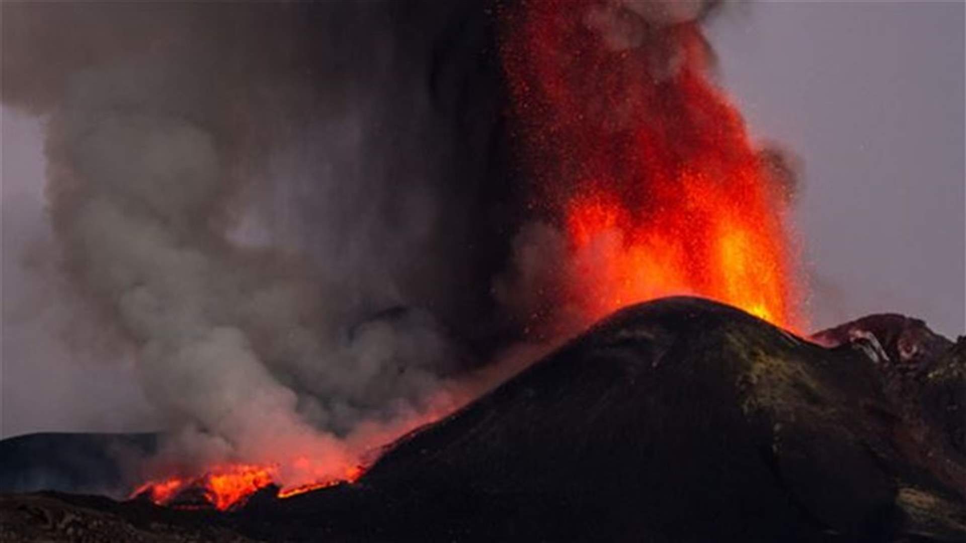 Italy's Mount Etna volcano erupts