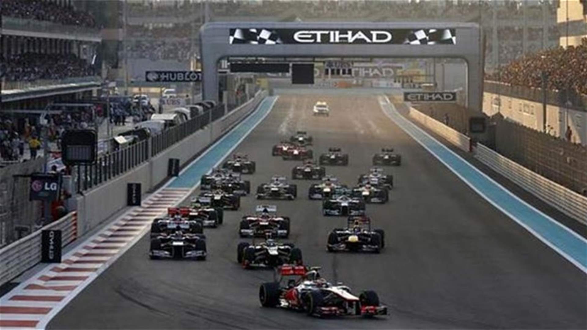 Webber takes pole position at Abu Dhabi GP