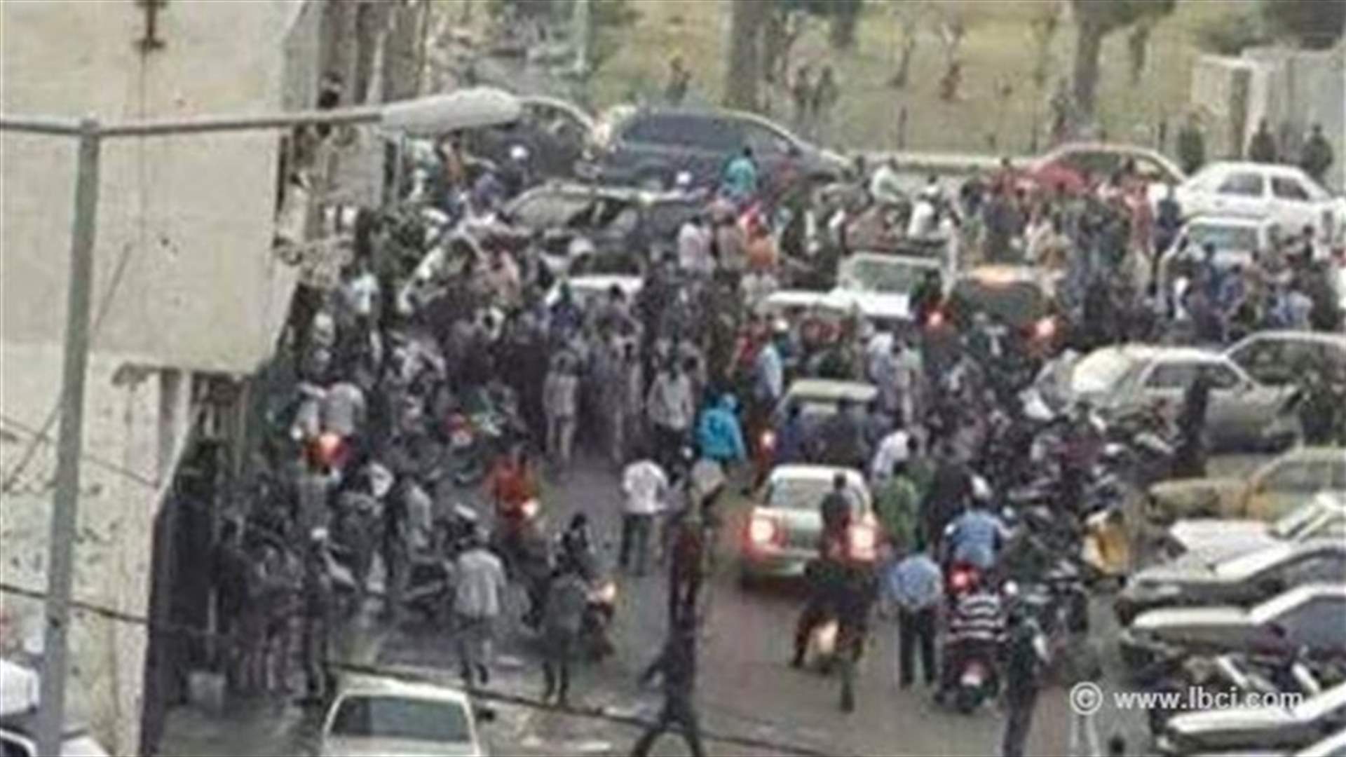 LAF fire bullets in the air to disperse protesters in Tripoli