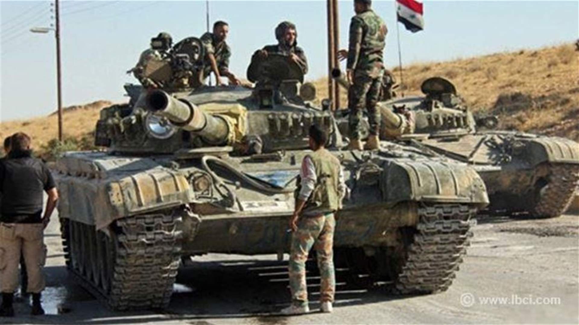 Syrian army closes in on Aleppo after dawn attack