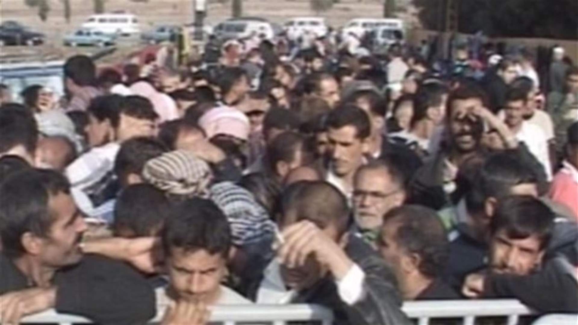 اعتصام لمئات العائلات السورية النازحة في الكواشرة