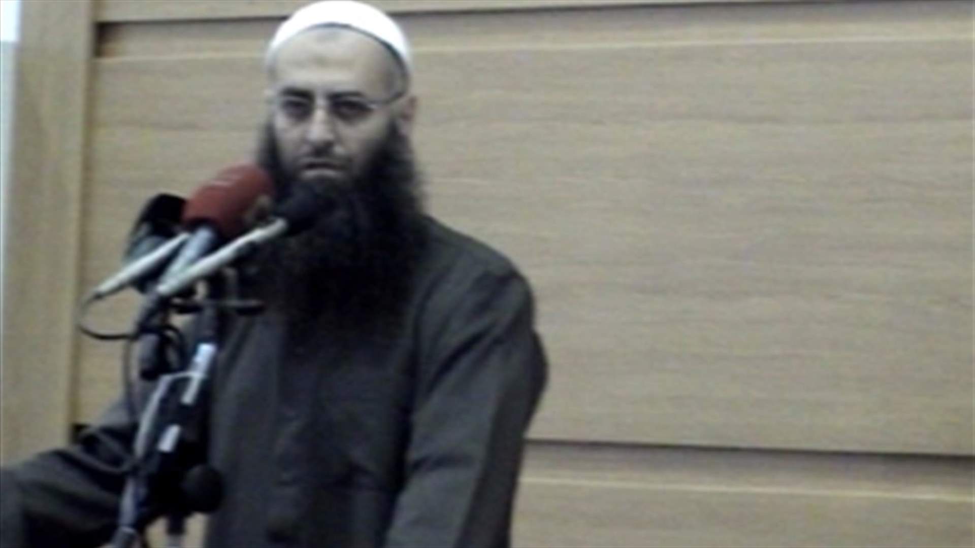 الشيخ أحمد الأسير يعلن عن مهلة للوساطة بعد التصعيد الكلامي الأخير