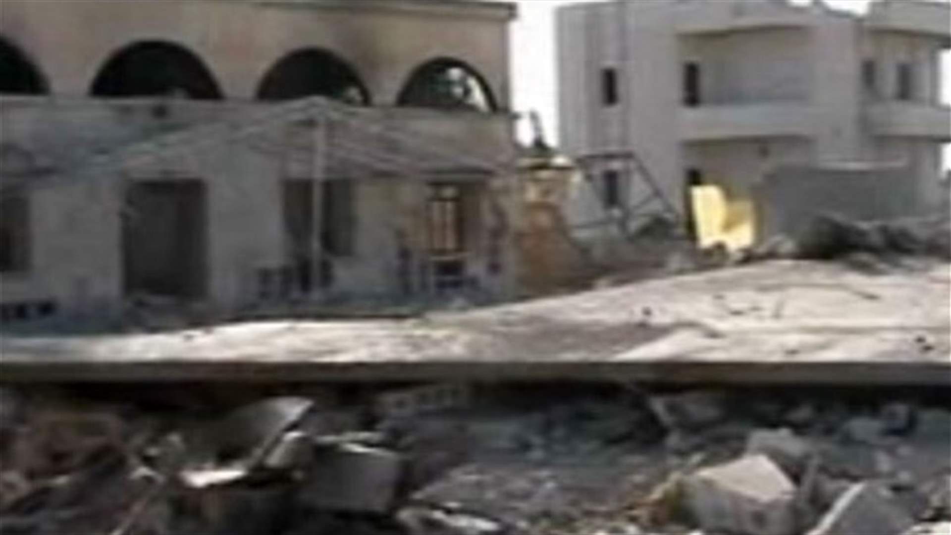 Syrian army fights for road needed to remove chemical weapons